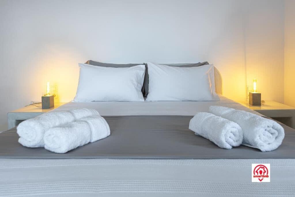 Modern Naya Escape In Santorini With Captivating Sea Views * Megalochori (Santorini)