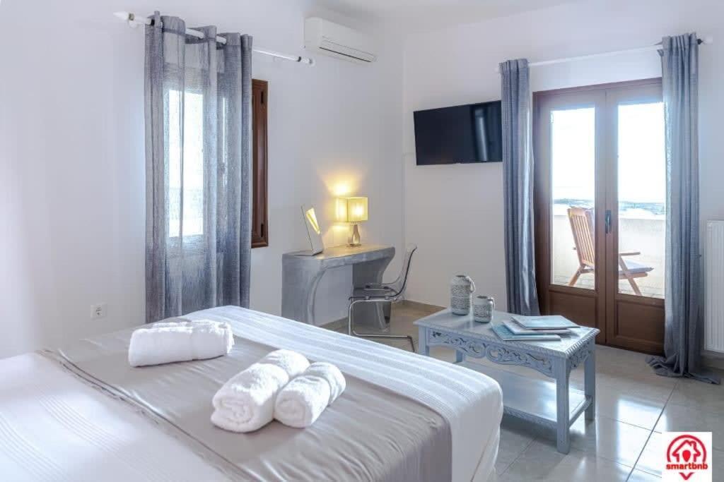 Modern Naya Escape In Santorini With Captivating Sea Views * Megalochori (Santorini)