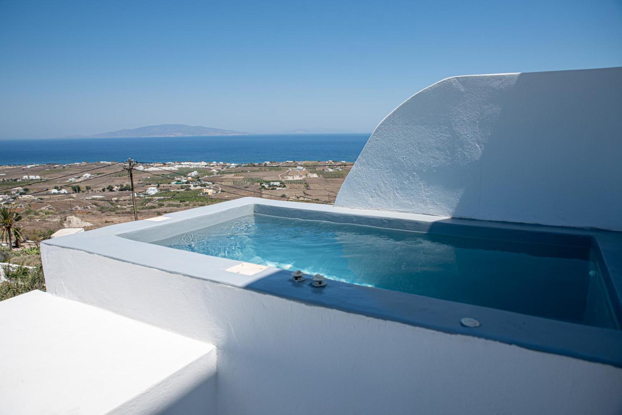 Aparthotel White Cave