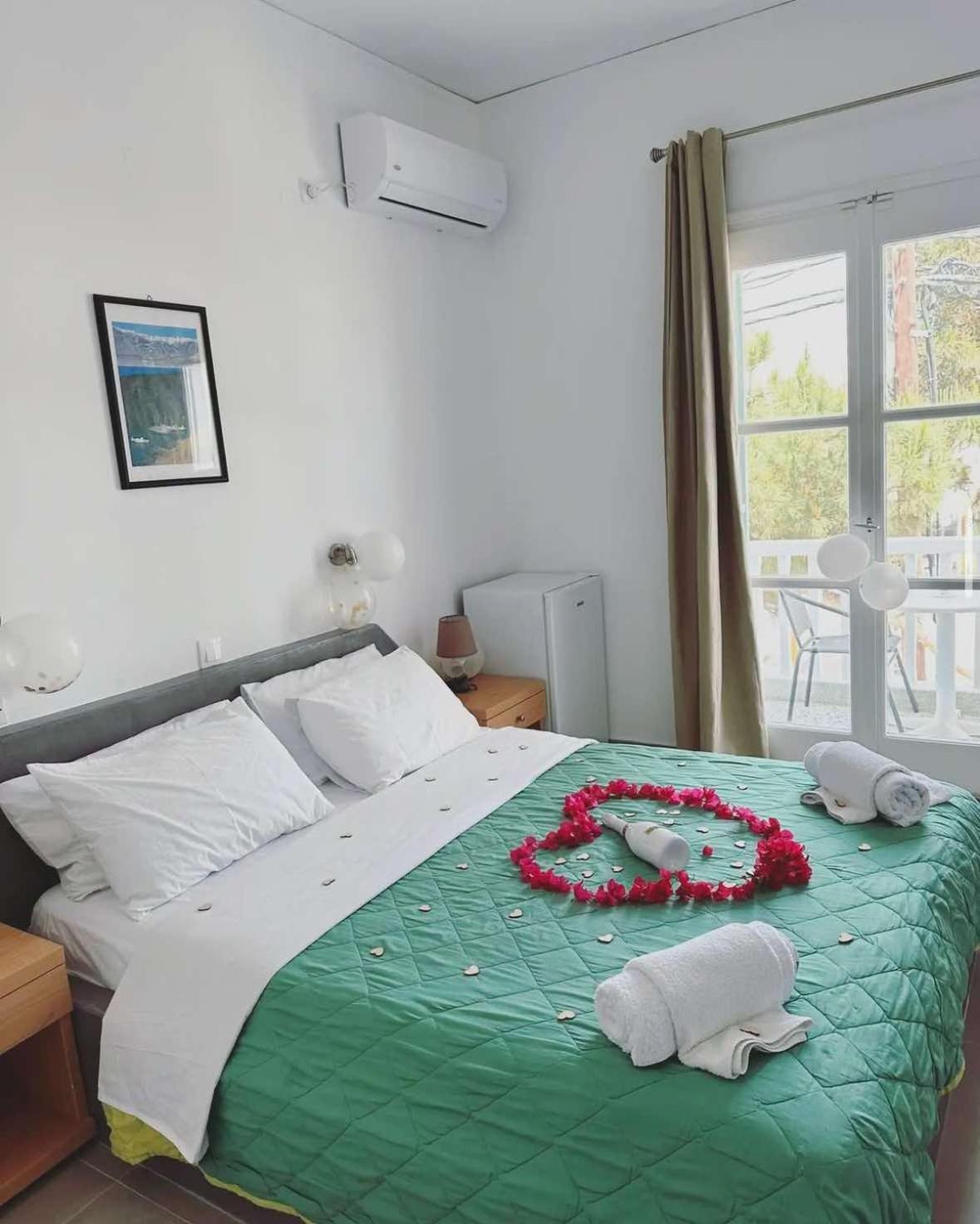 Lefkothea Hotel Kamari (Santorini)