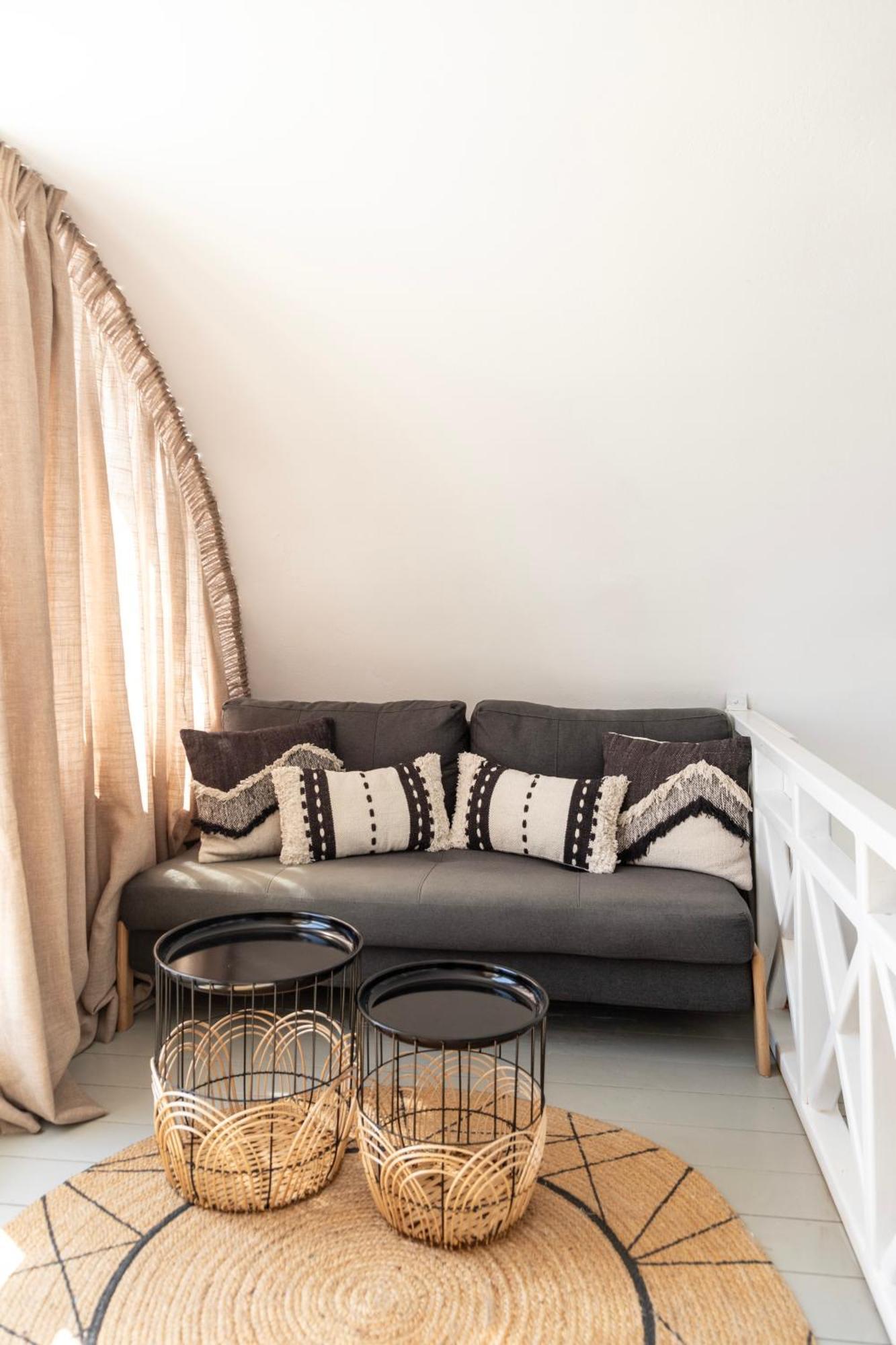Lukas Apartment Imerovigli (Santorini)