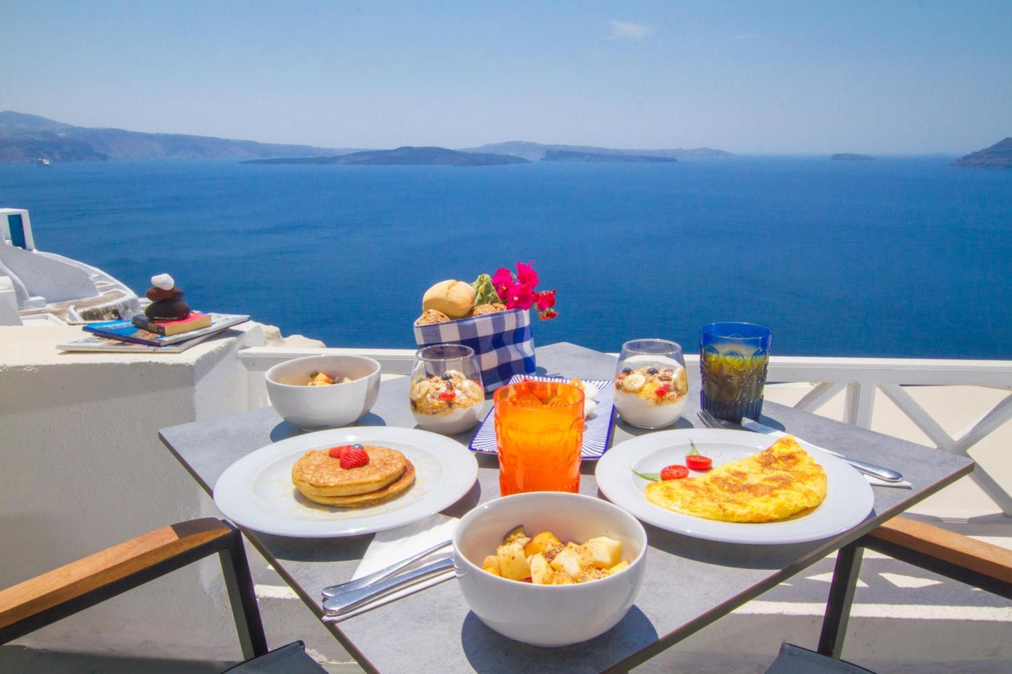 Aparthotel Alexander's 4*