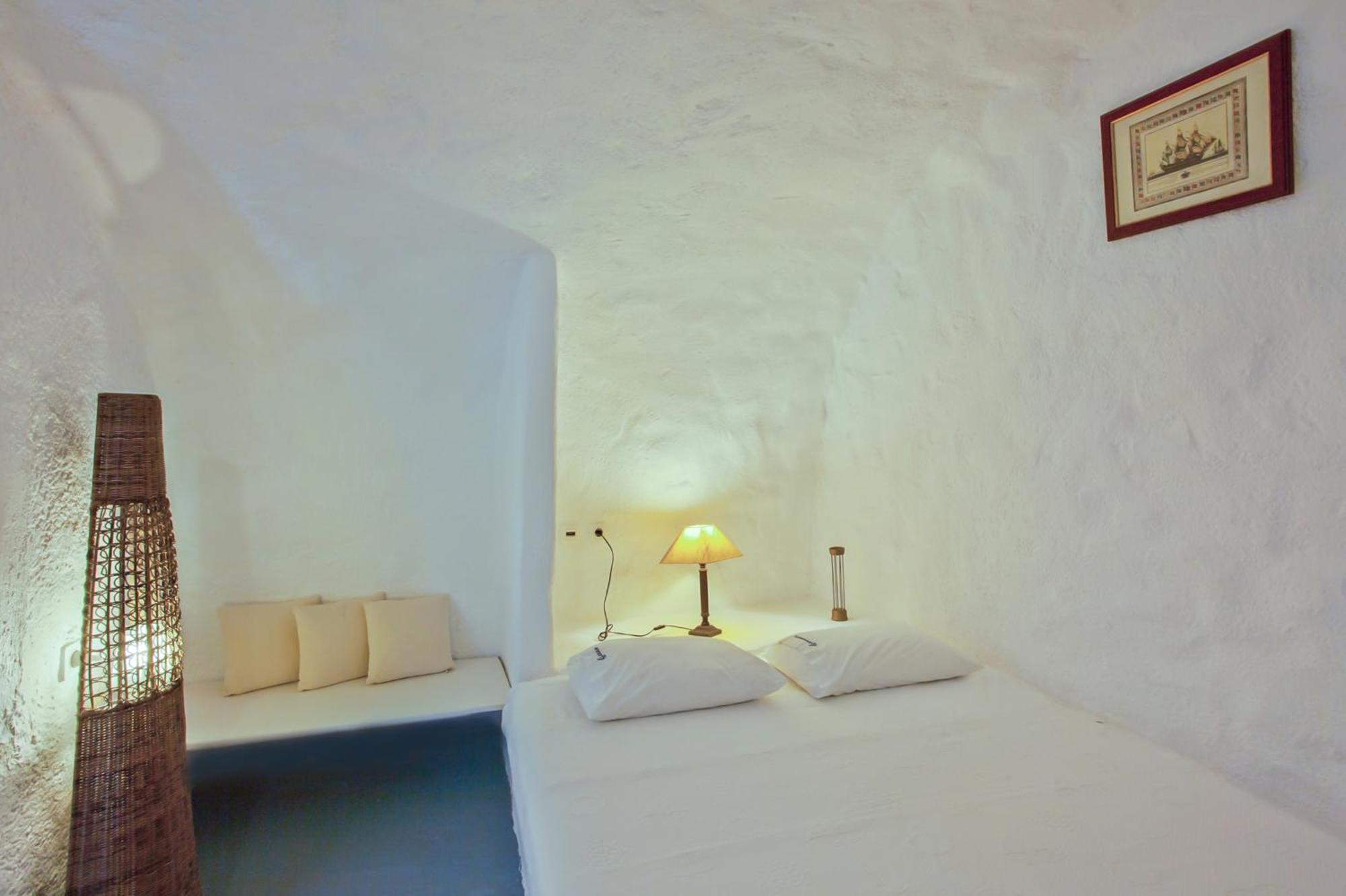 Alexander's Aparthotel 4*