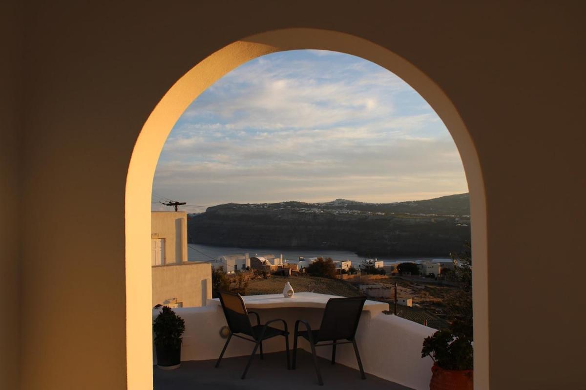 Apartment Solasta #2 With Jacuzzi In Santorini *