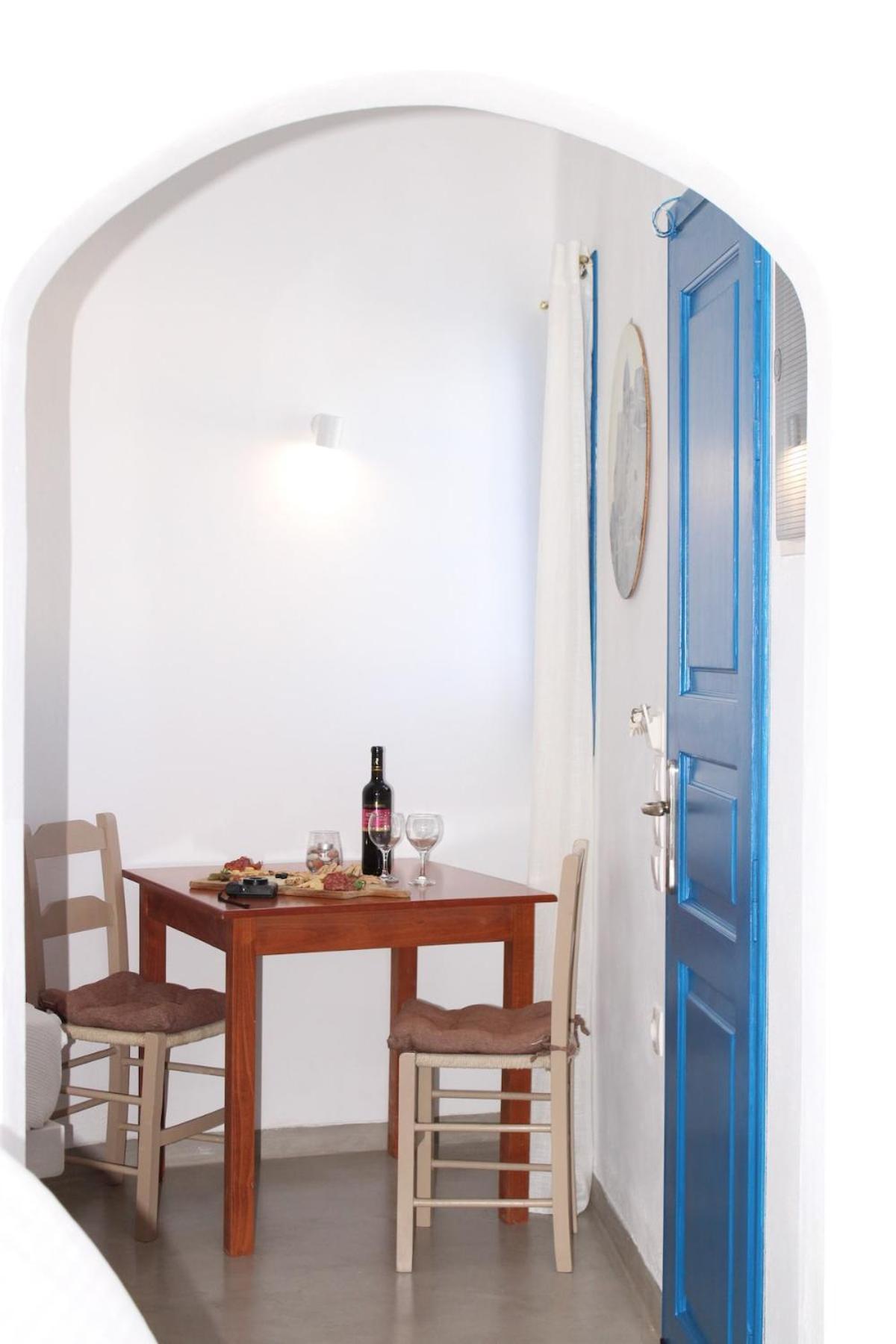 Apartment Solasta #2 With Jacuzzi In Santorini