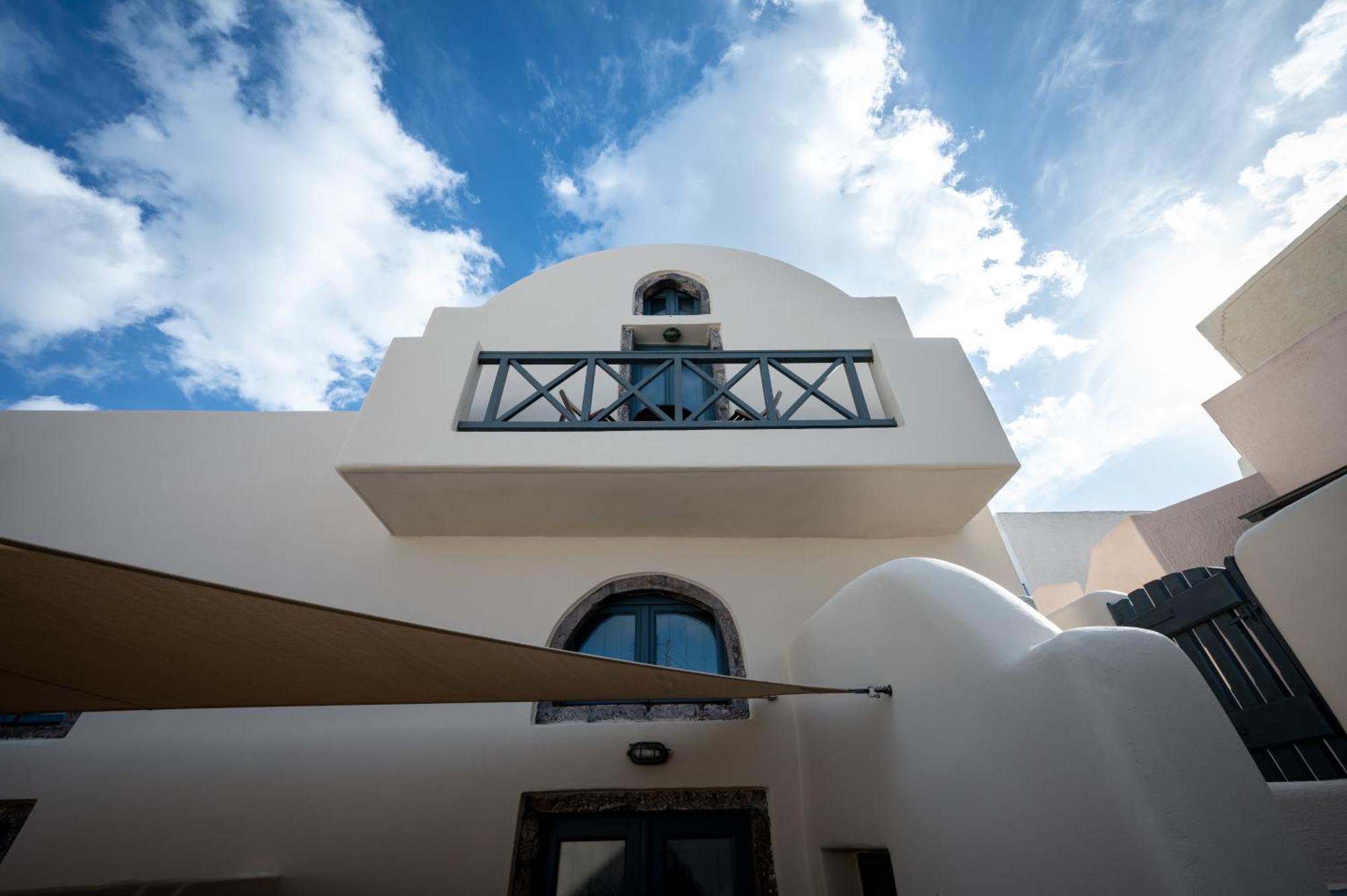Lotza Oia (Santorini)