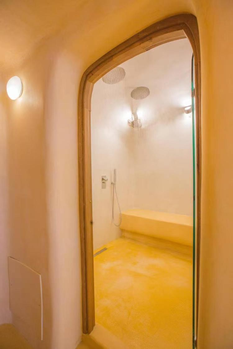 Hotel Chic Santorini 3*