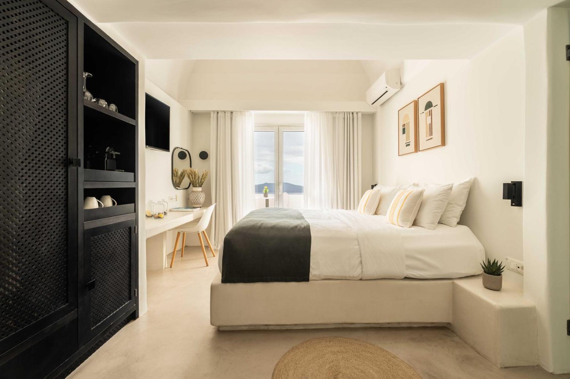 Rocabella Santorini & 4* Imerovigli (Santorini)
