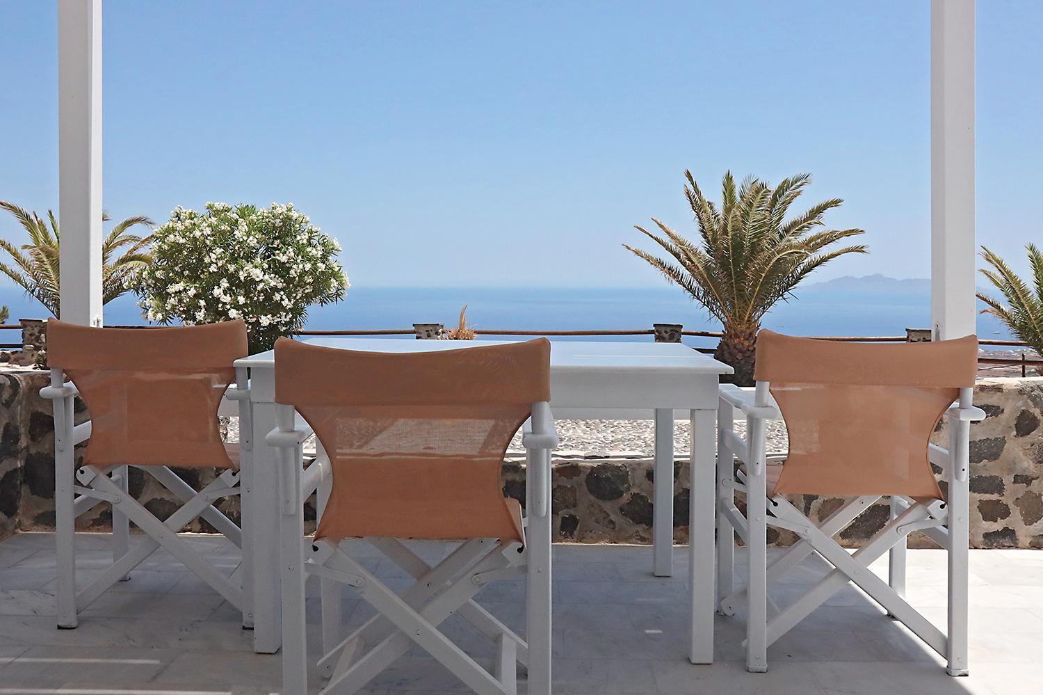 Hotel Phaos Santorini 3*