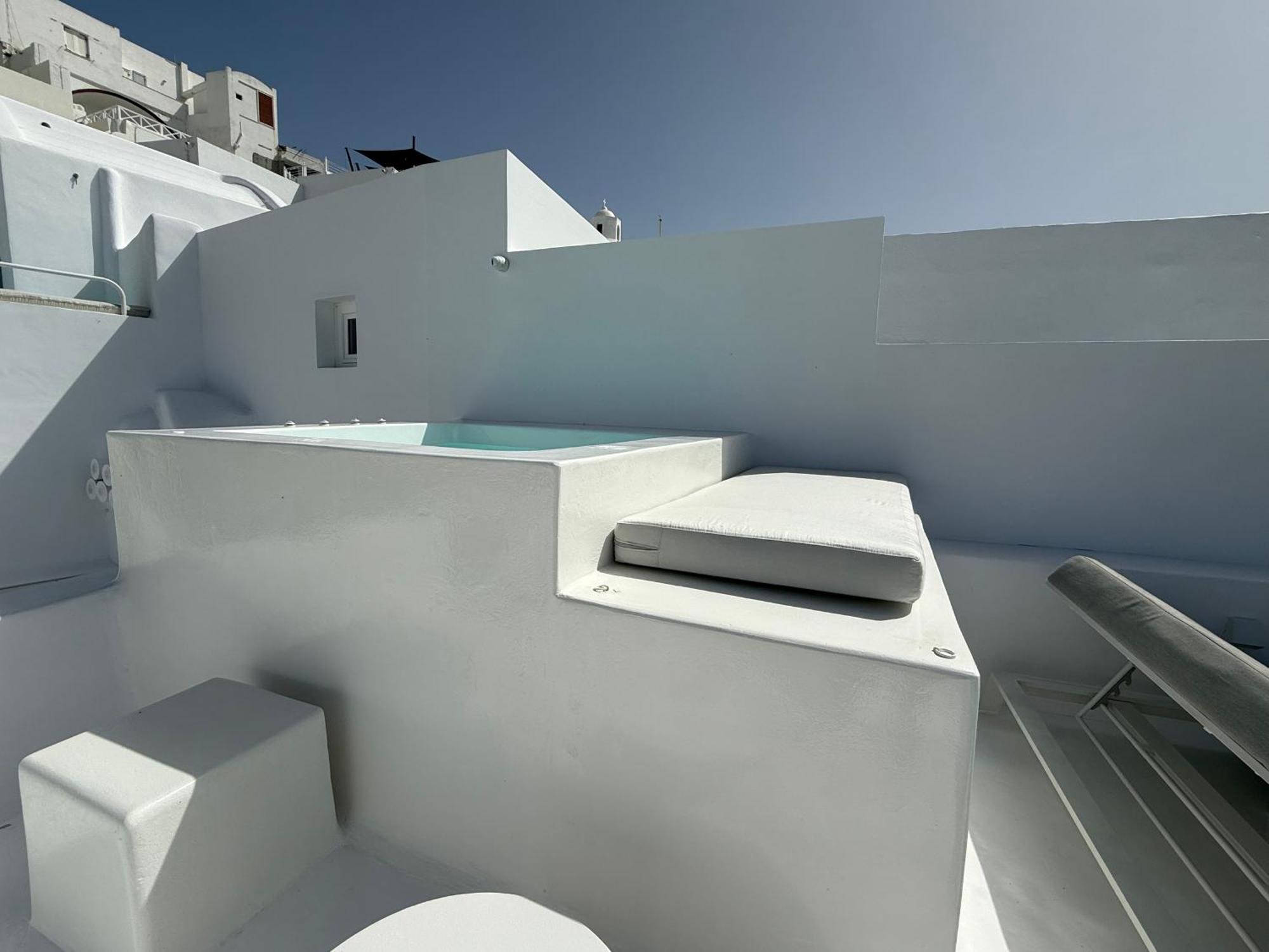 Aesthesis Boutique Fira (Santorini)