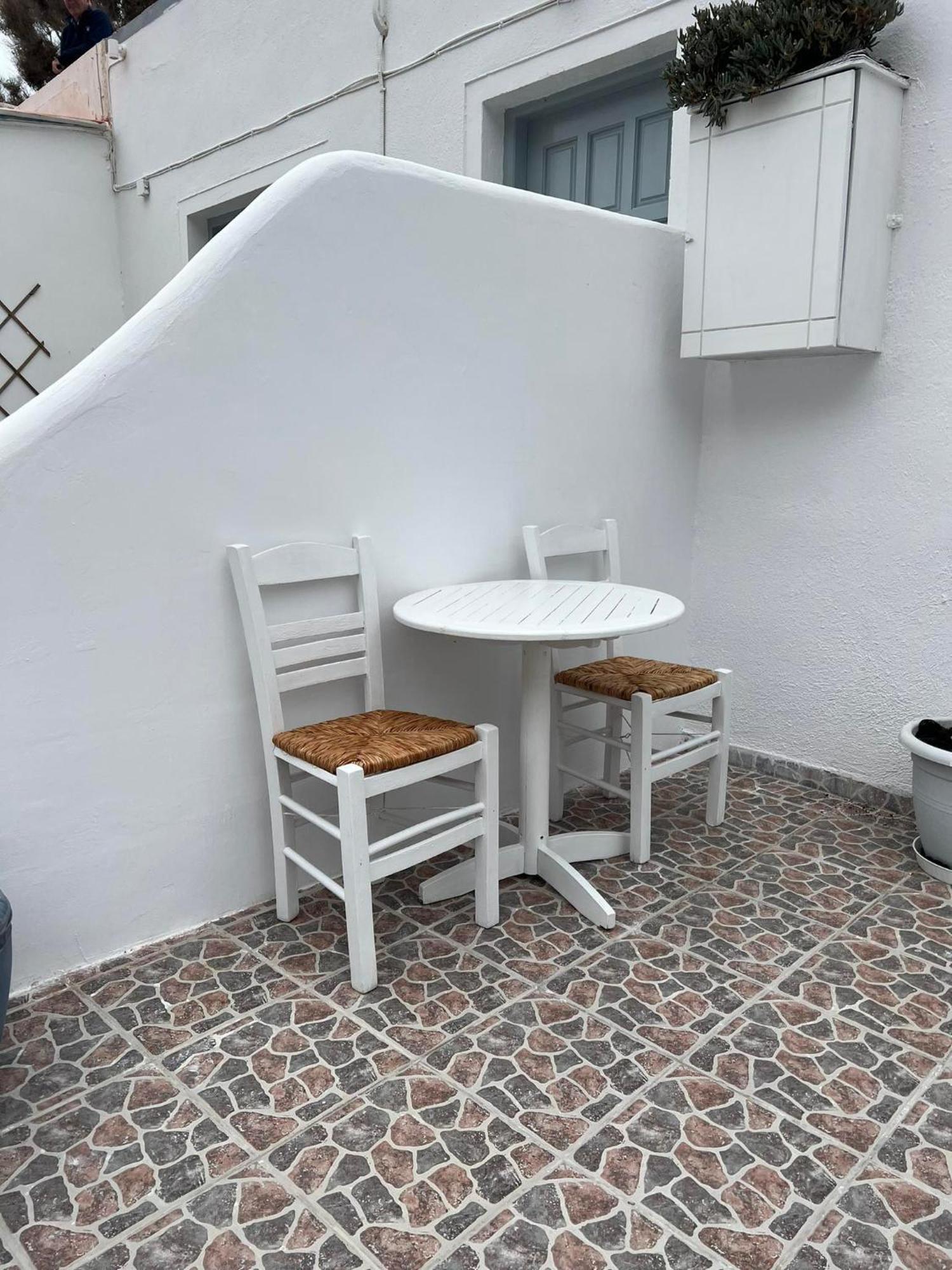 Sagma Beach Rooms 2* Perissa (Santorini)