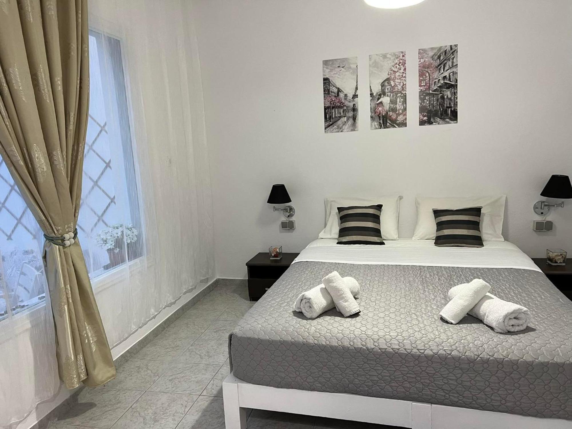 Sagma Beach Rooms Bed & Breakfast
