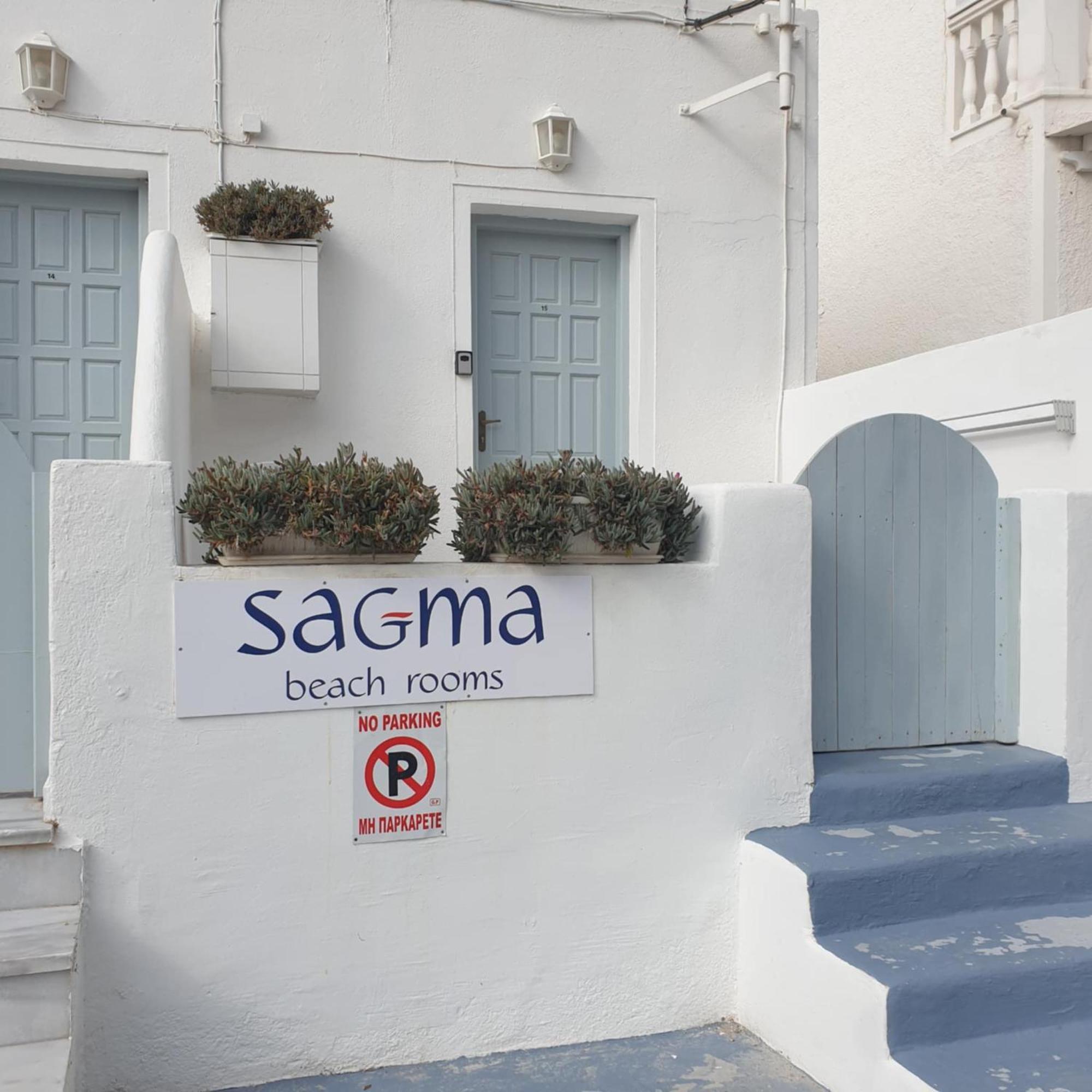 Sagma Beach Rooms Perissa (Santorini)