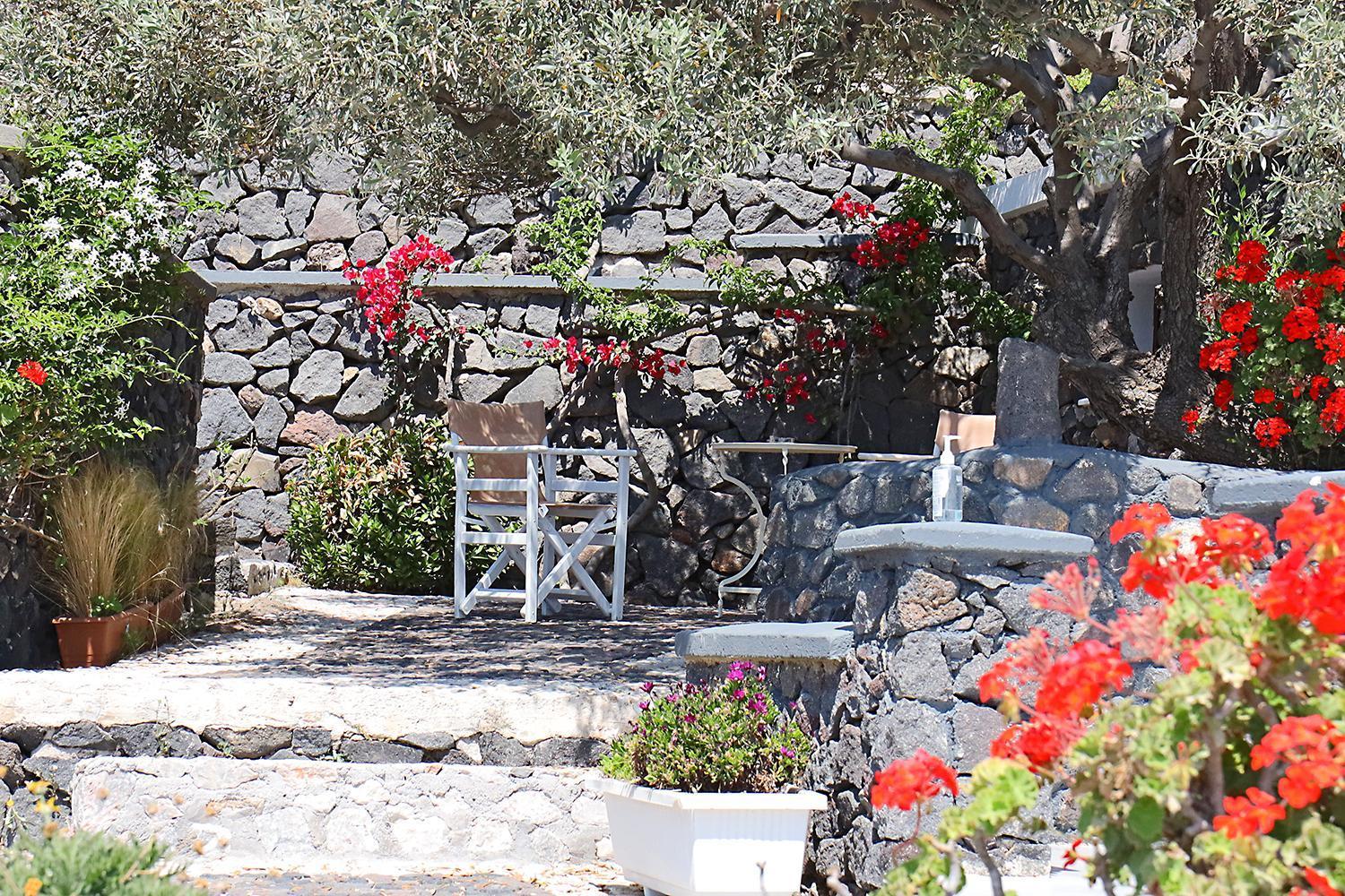 Phaos Santorini Hotel 3*