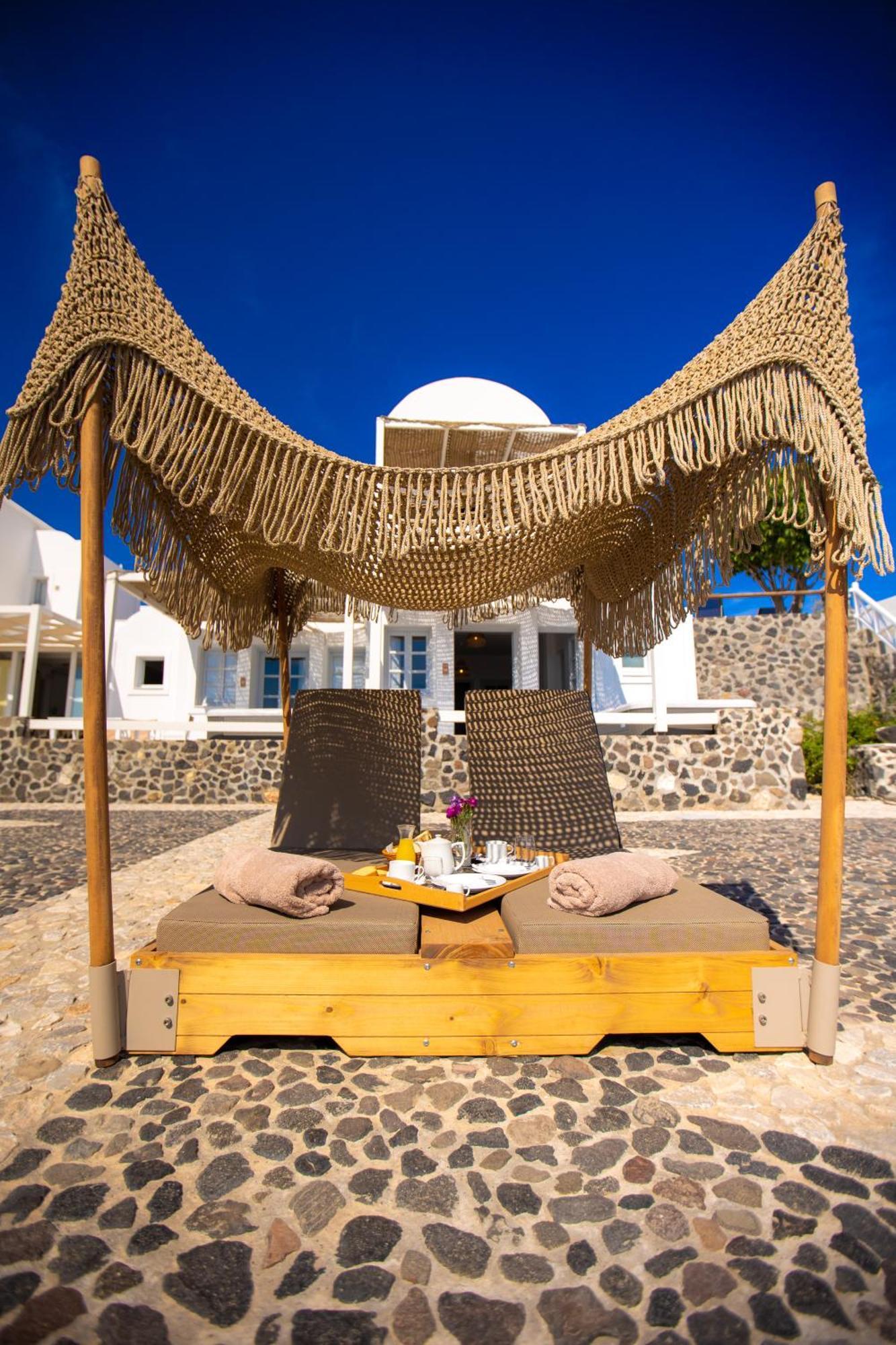 Phaos Santorini Hotel 3*