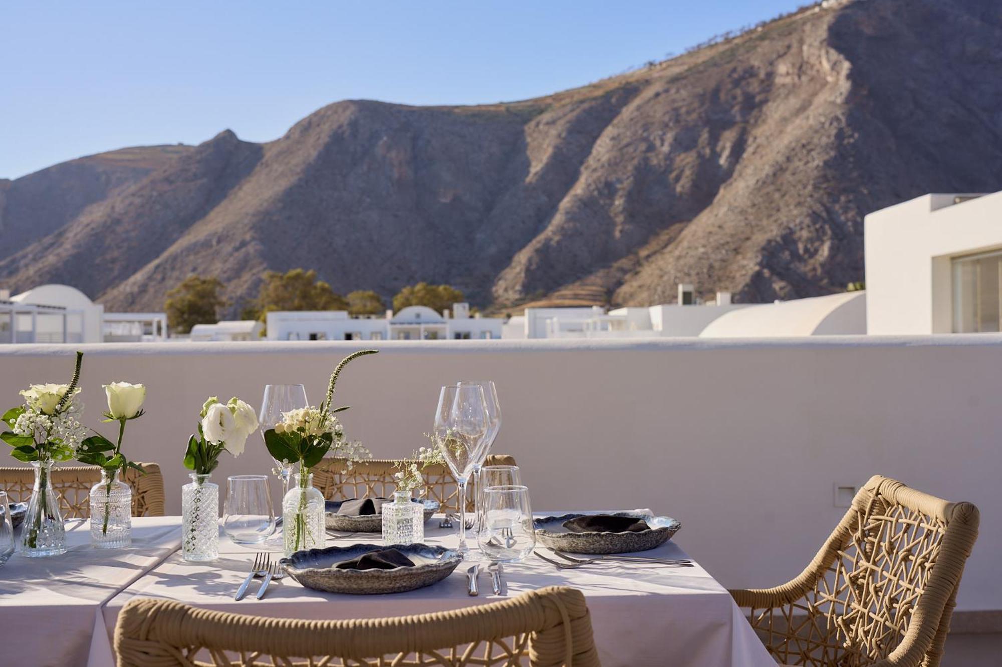 Meltemi Blu - Adults Only Hotel Perissa (Santorini)