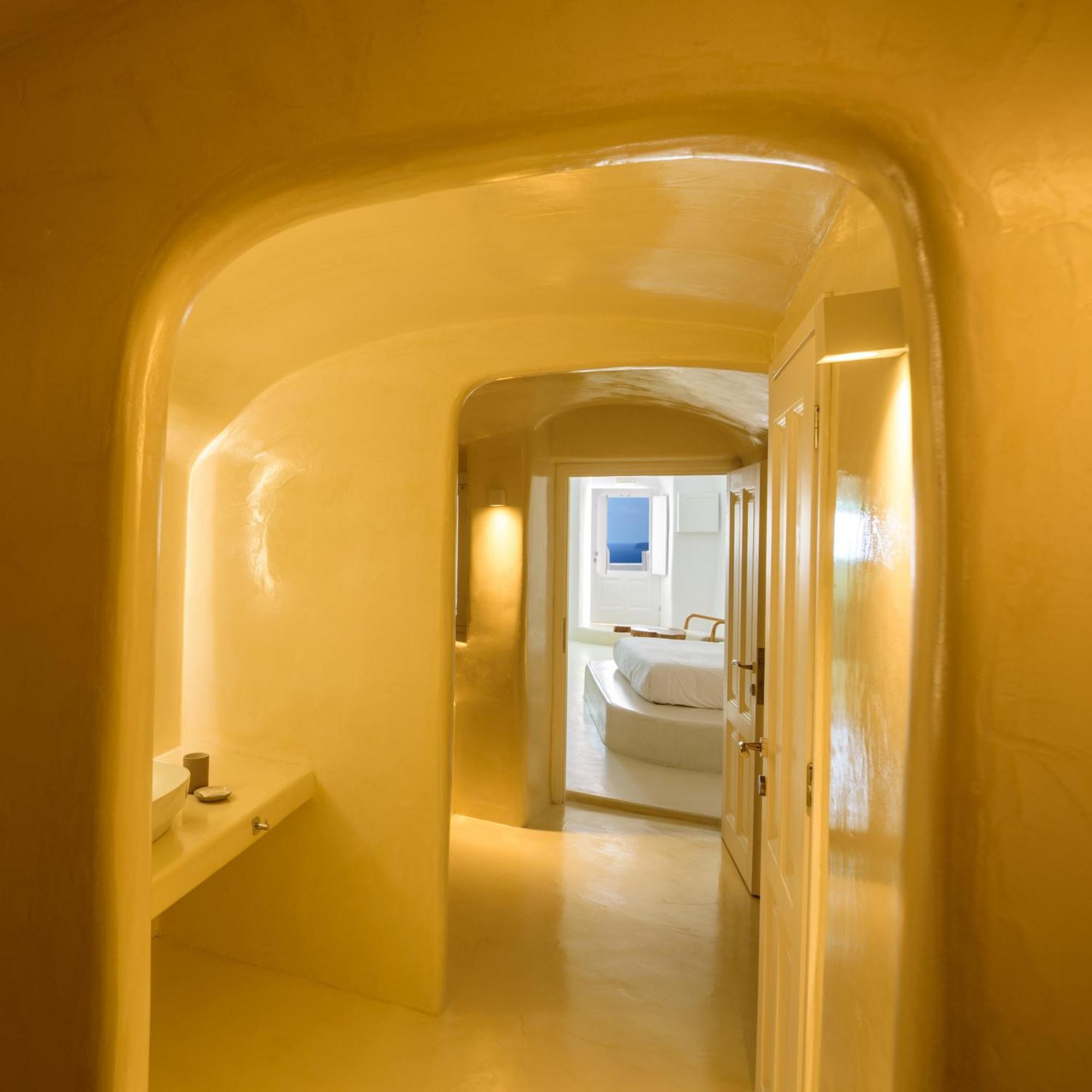 Canvas Villa