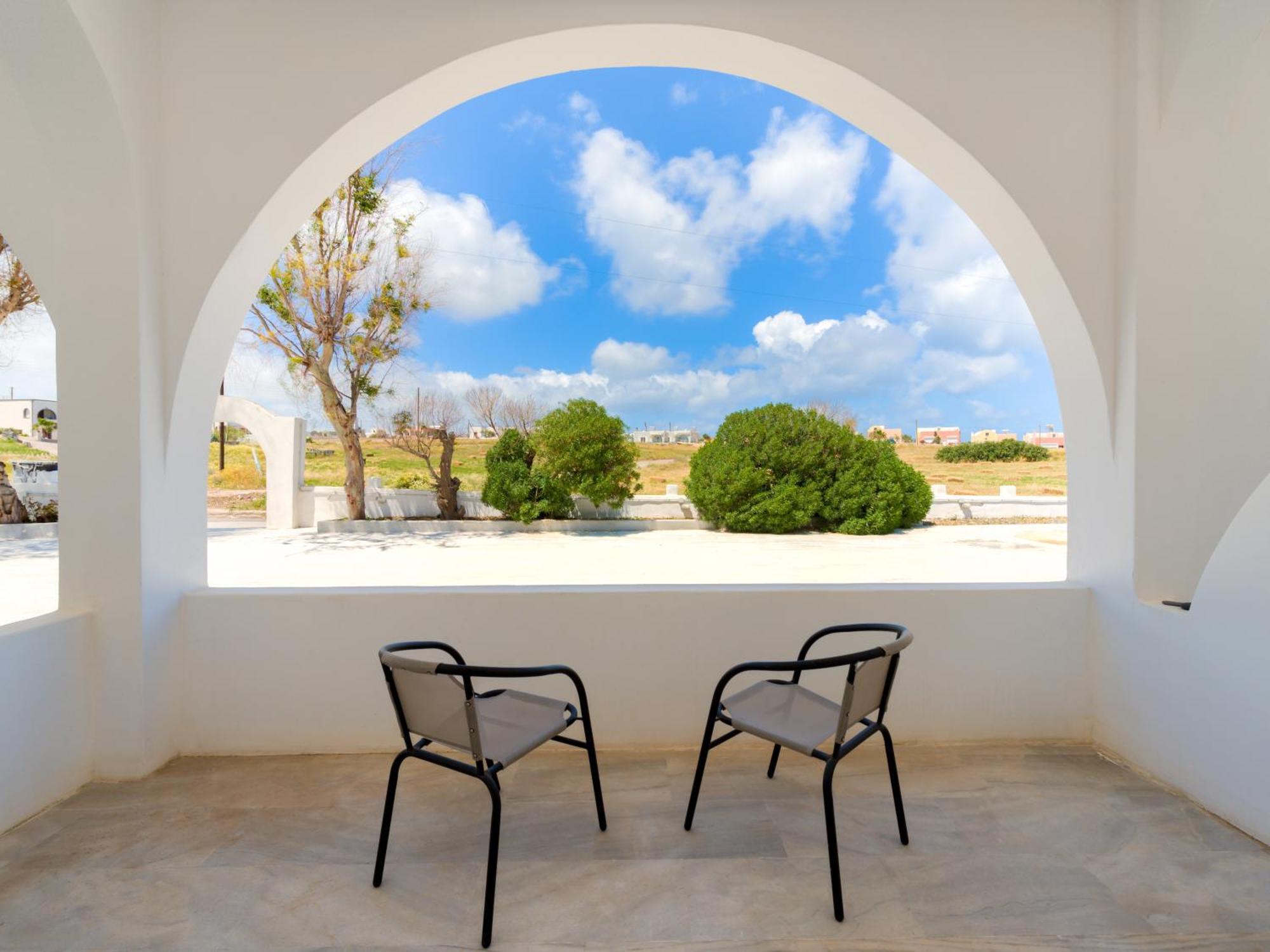 Hotel Anamar Santorini 4*