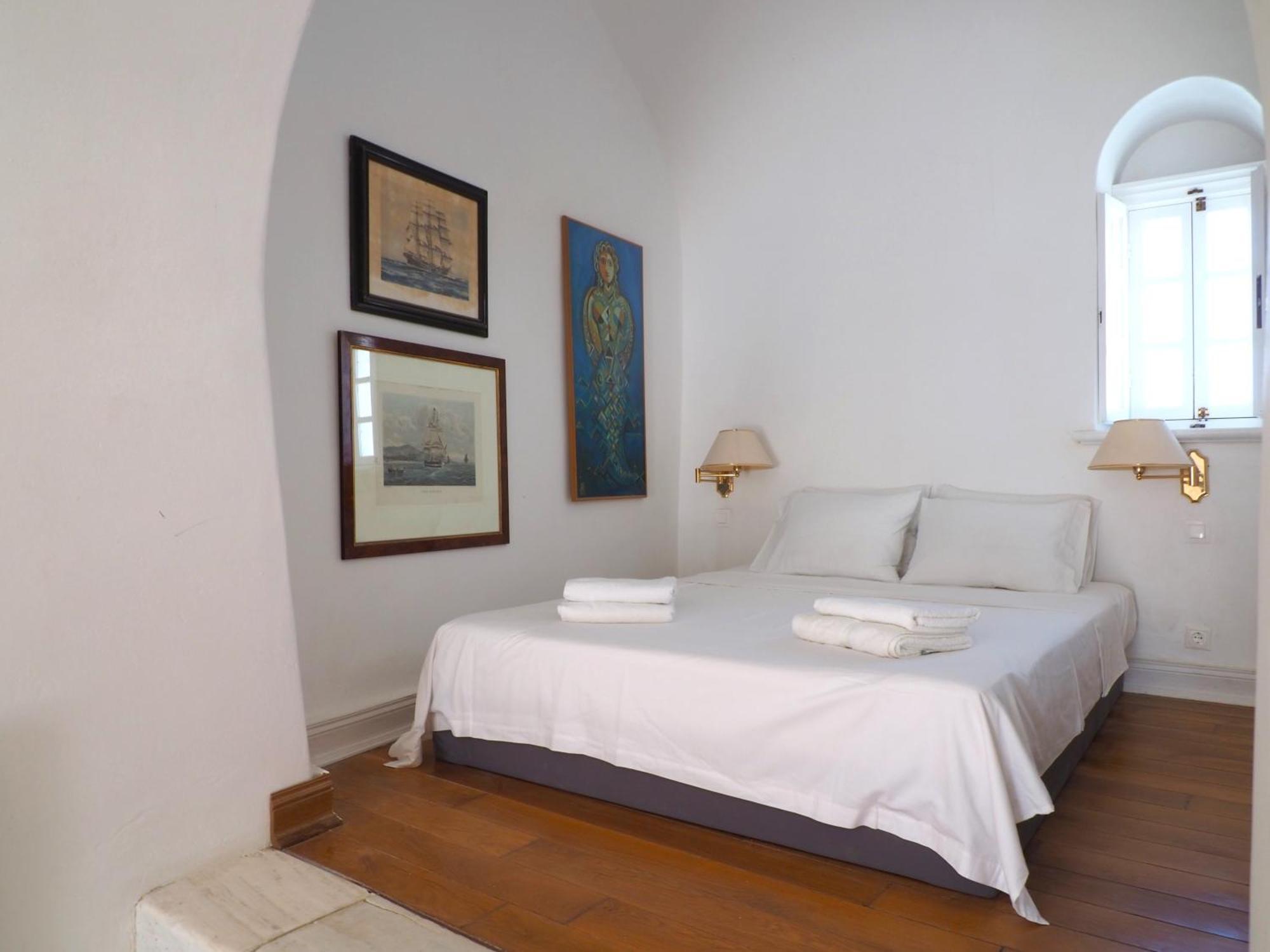 The Palm Rock, Santorini Holiday home *