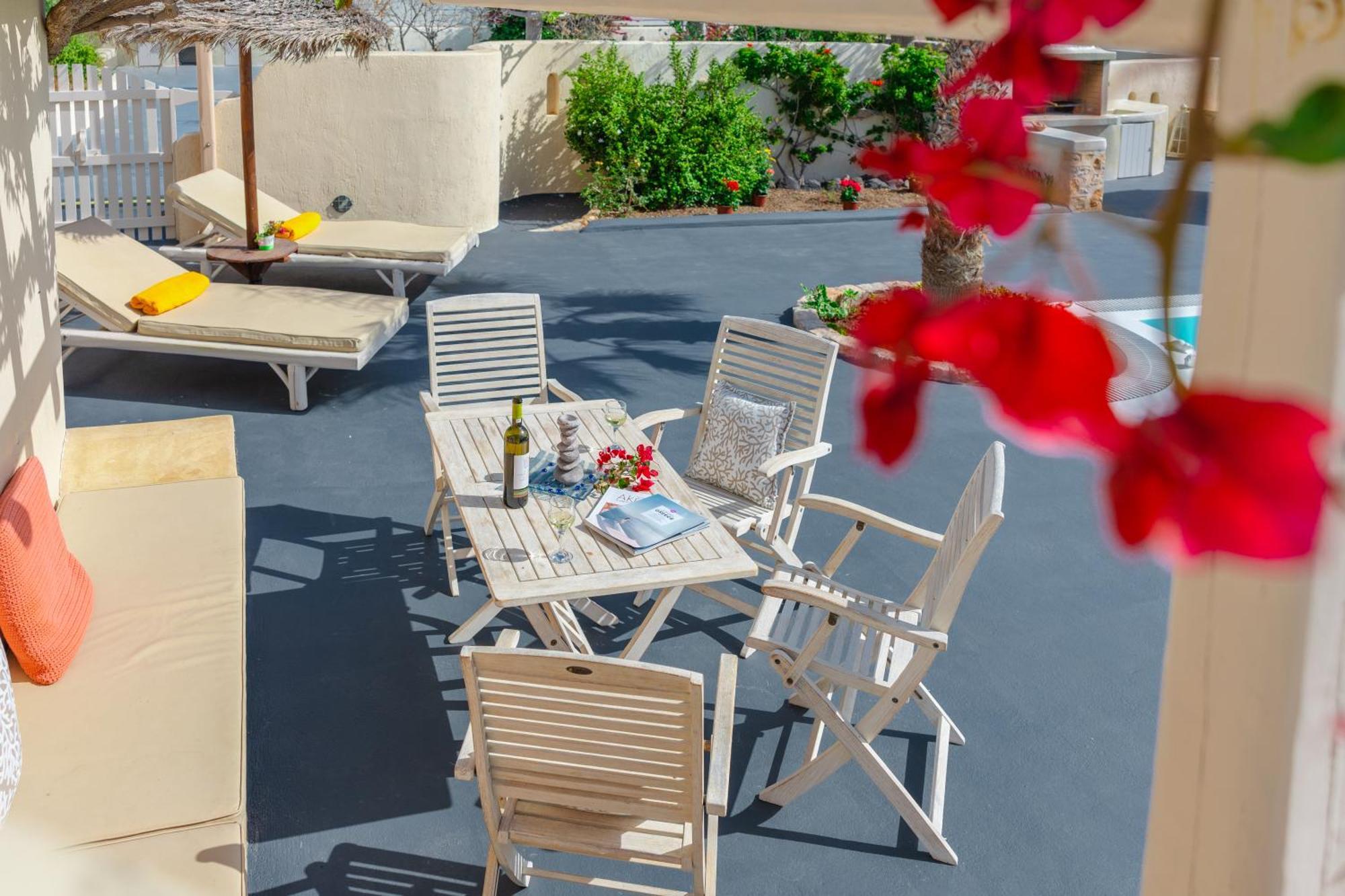 Theros Houses Santorini Holiday home Kamari (Santorini)