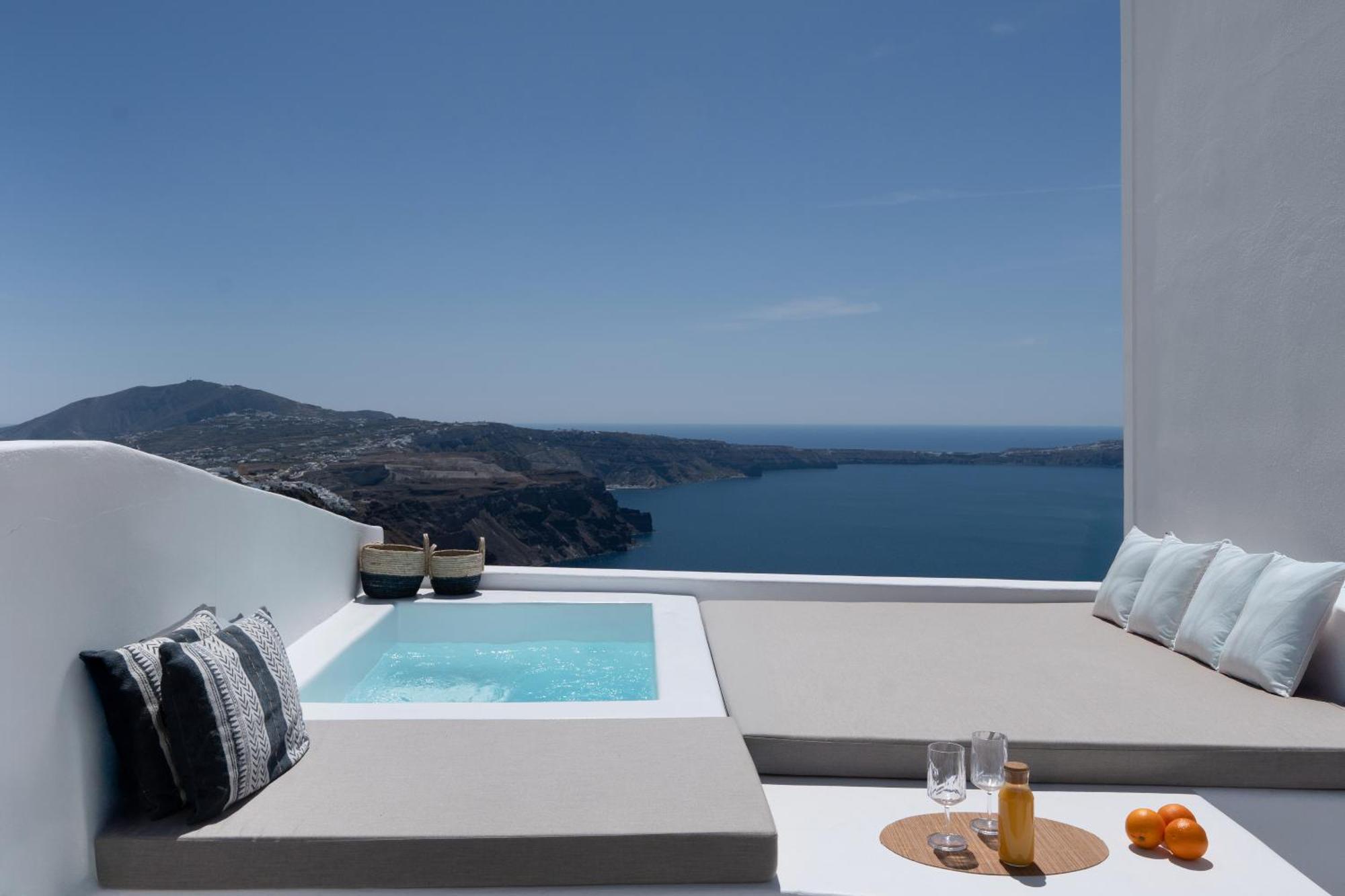Cilon Santorini Hotel