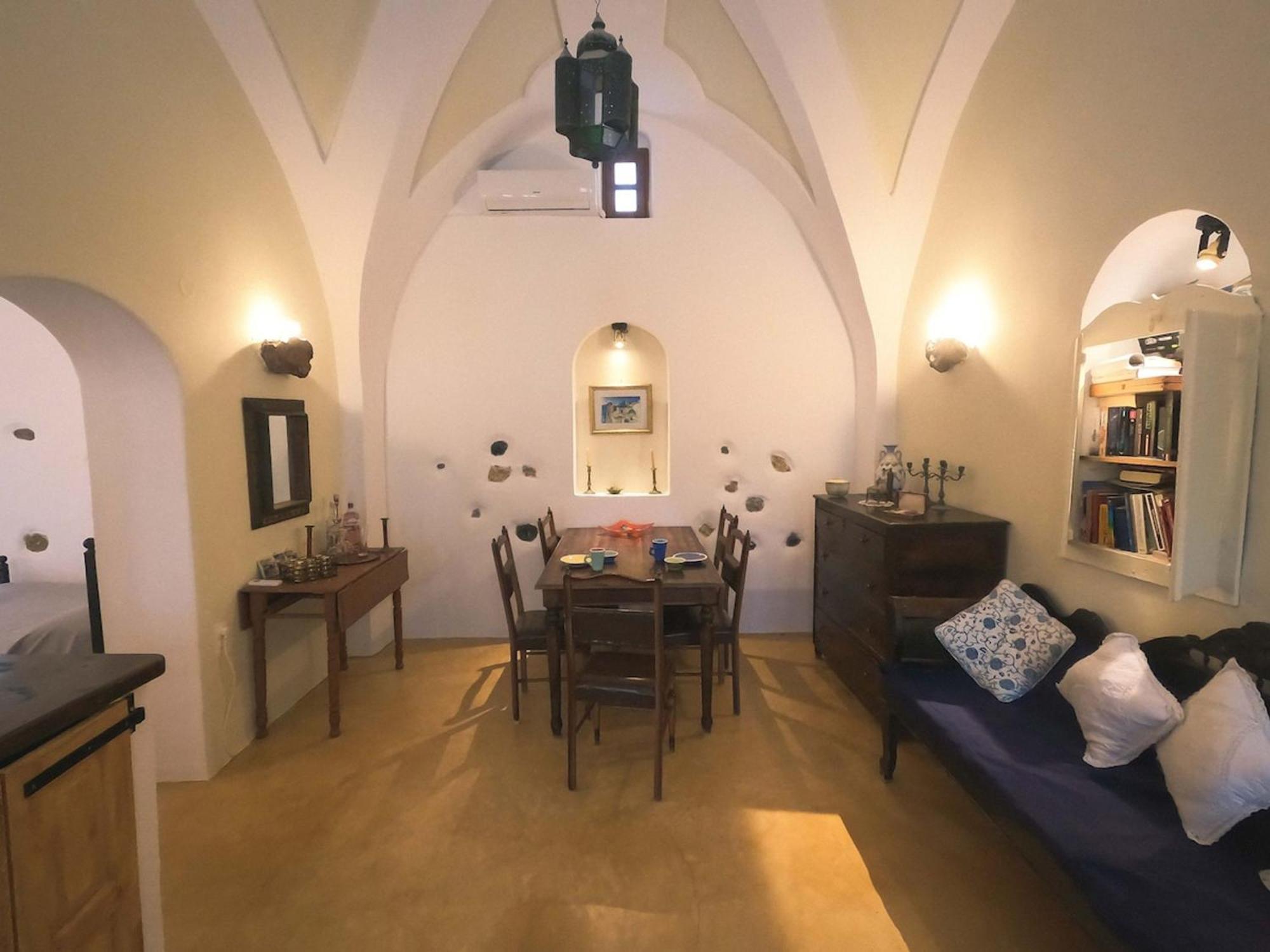 The Commander's House Holiday home Emporio (Santorini)