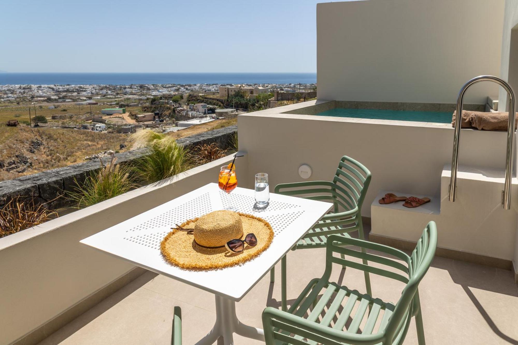Hotel Depalyma Emporio (Santorini)