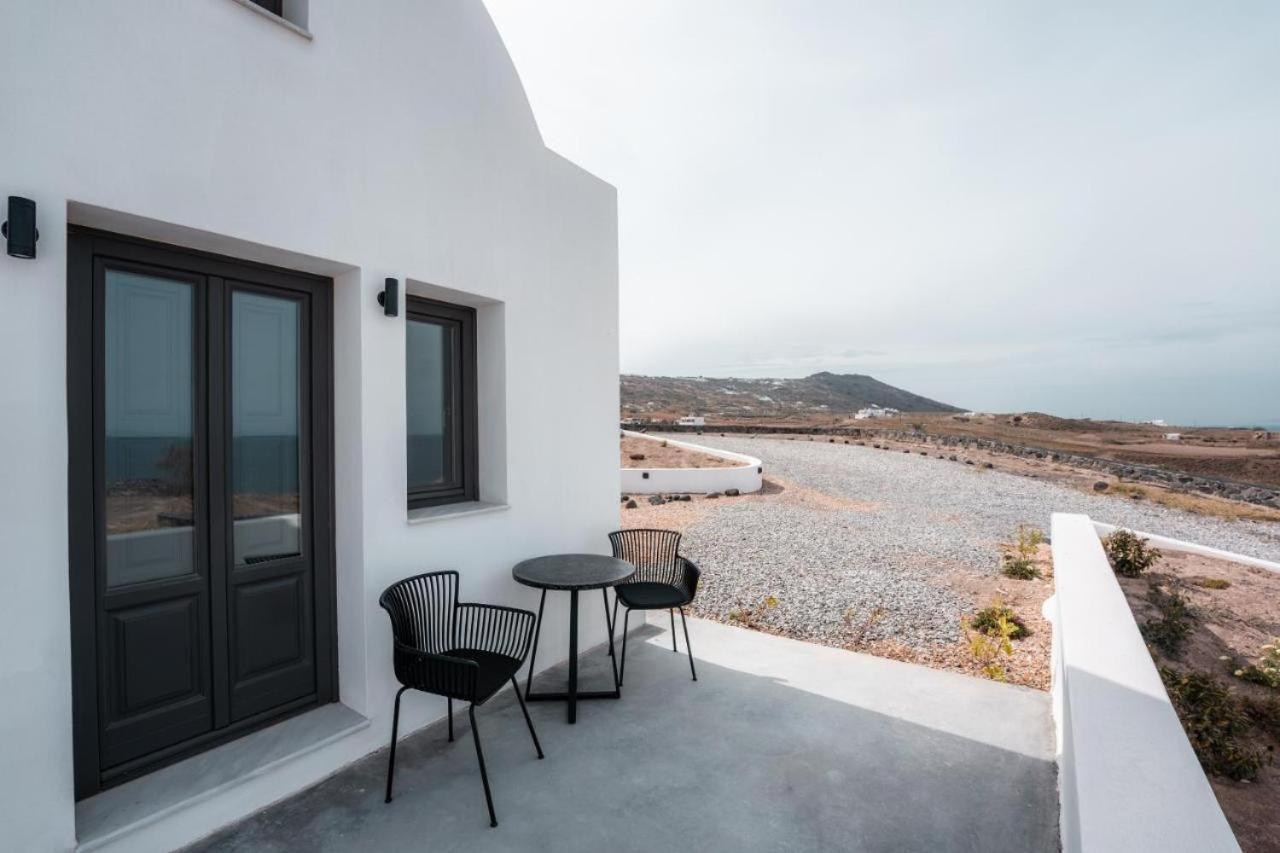 Swell Suites, Santorini Villa *