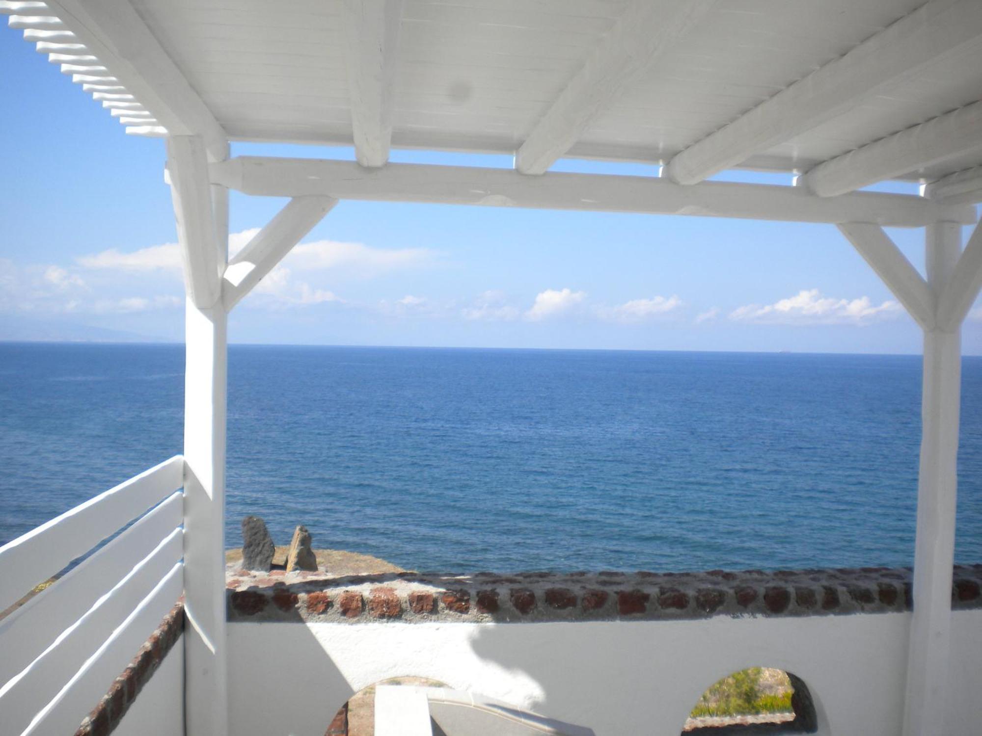 Villa Starlight Luxury Seaside & Imerovigli (Santorini)