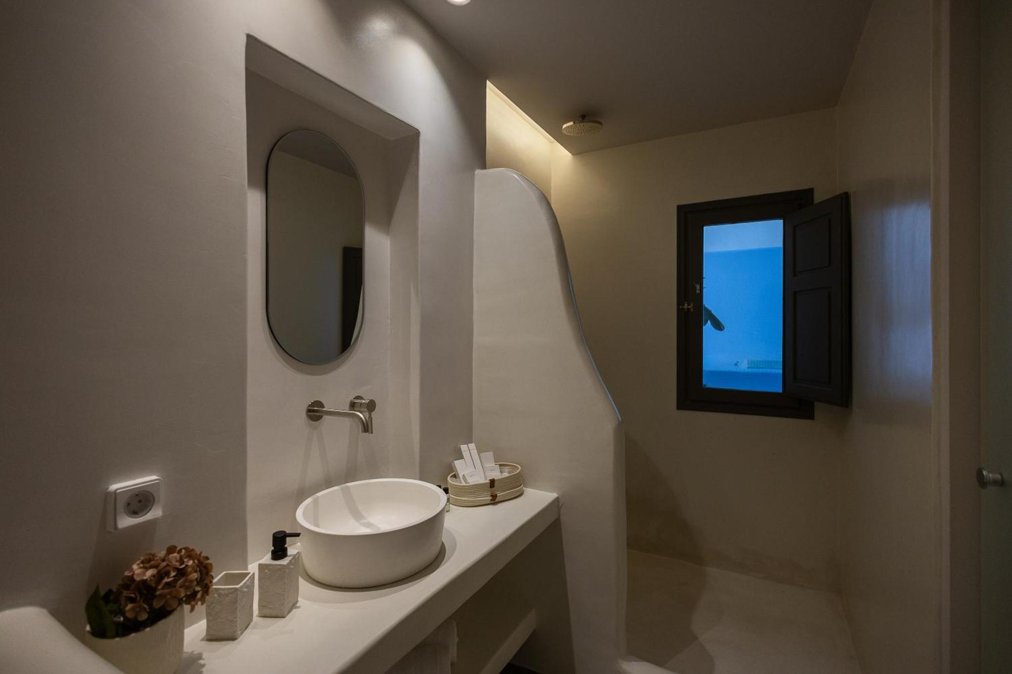 Niabelon Hotel *