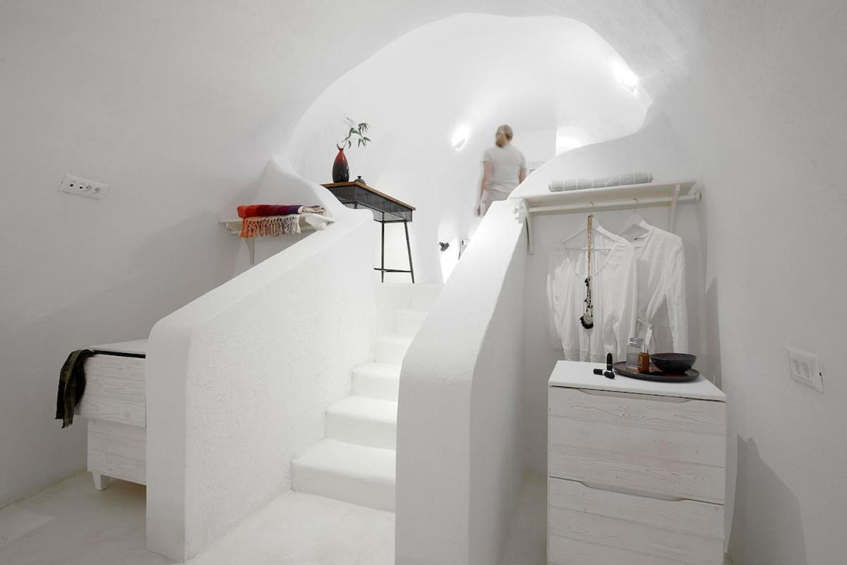 Pousada Two Cave With Garden Courtyard Megalochori (Santorini)