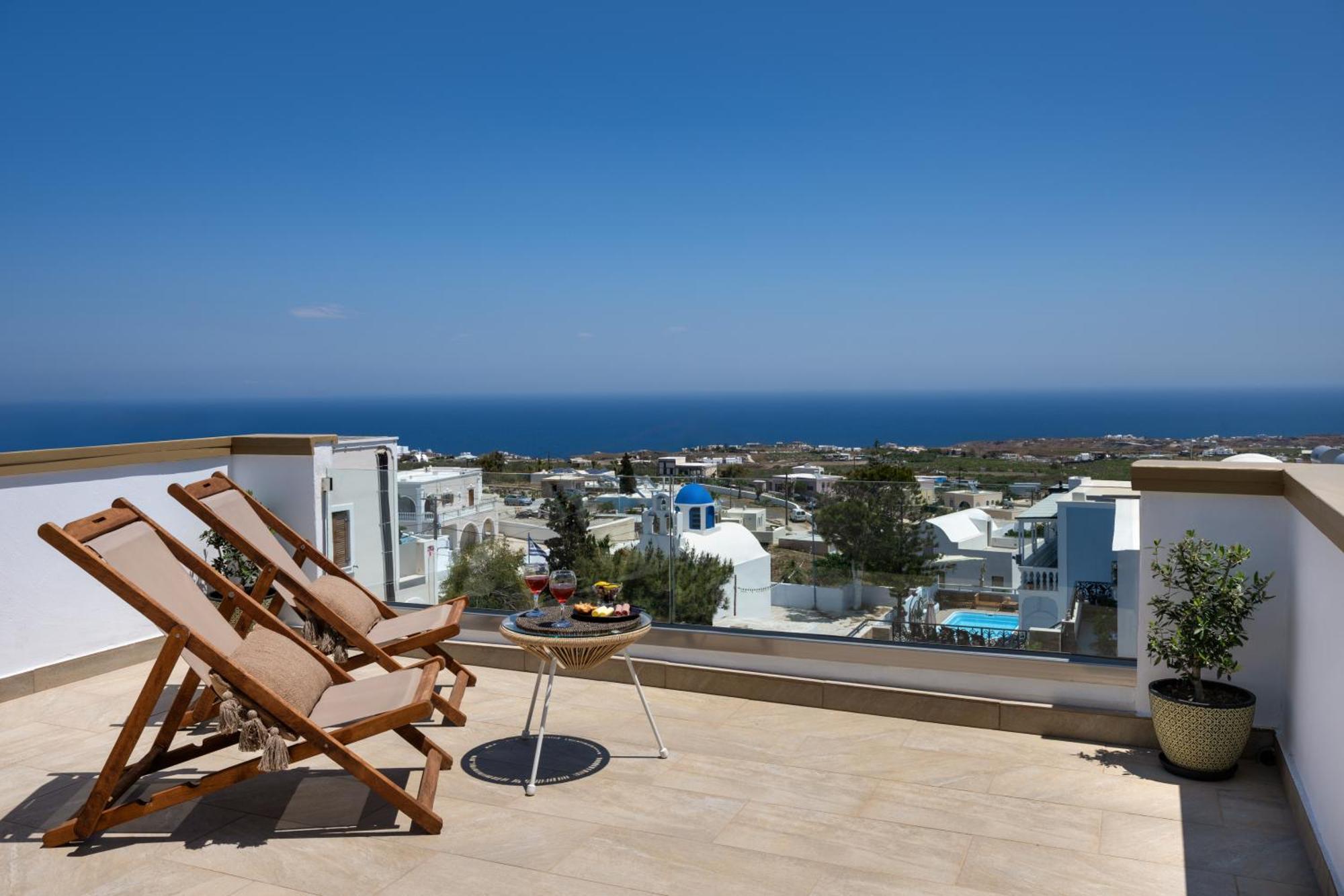 Plastiras 2* Fira (Santorini)