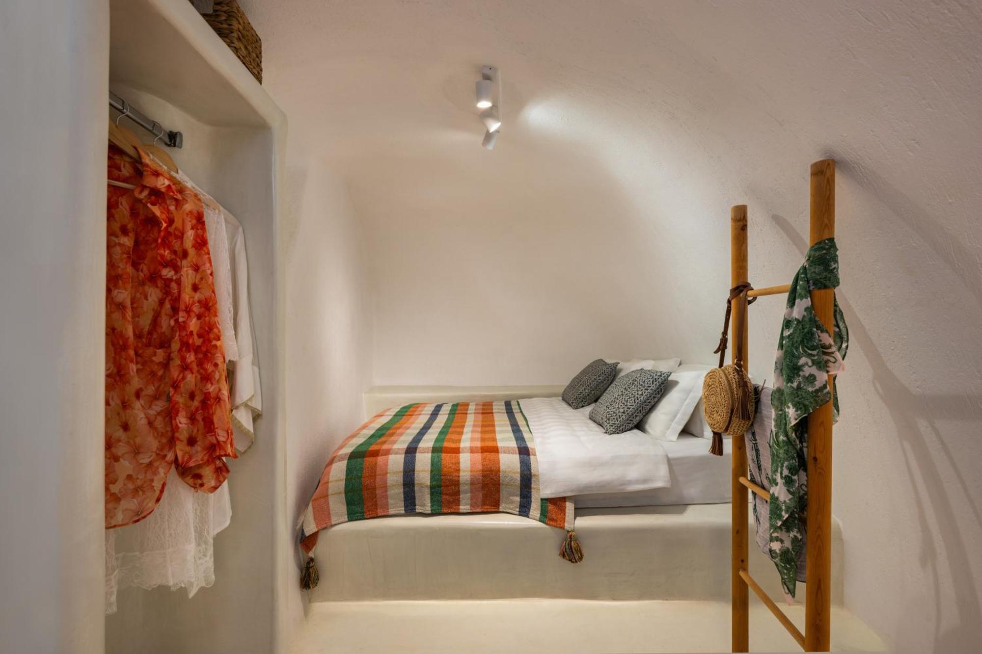 Amphora Luxury - Akrotiri Seaview Escape Villa