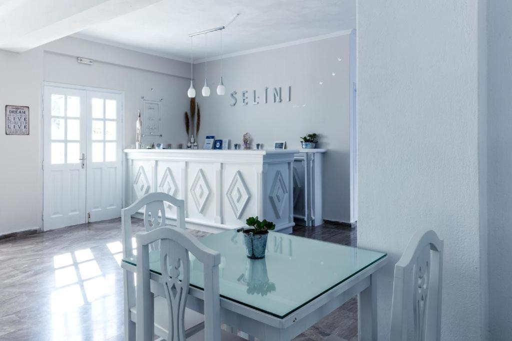 Selini ηotel (adults Only) Hotel Kamari (Santorini)