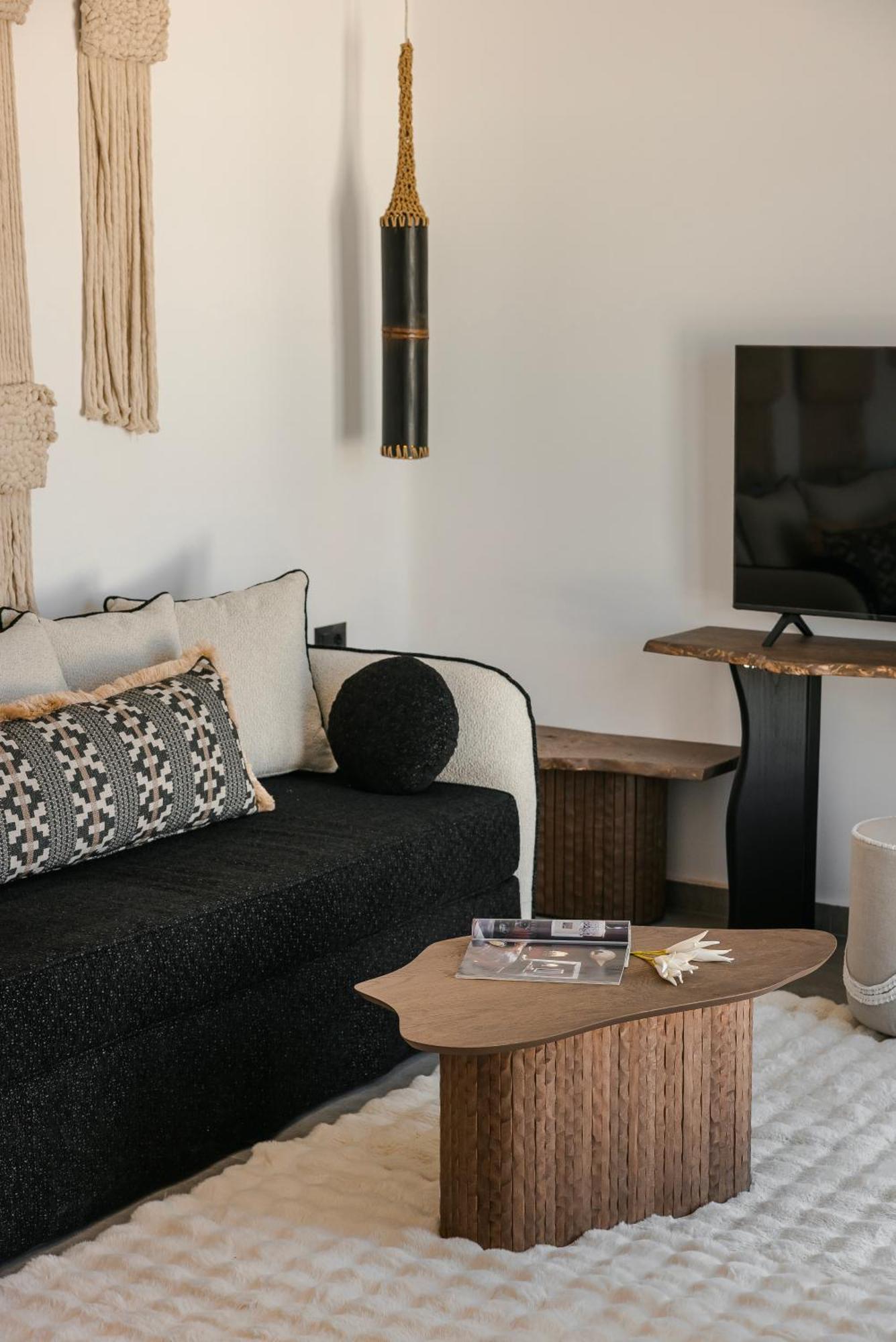 Acro Caldo Hotel