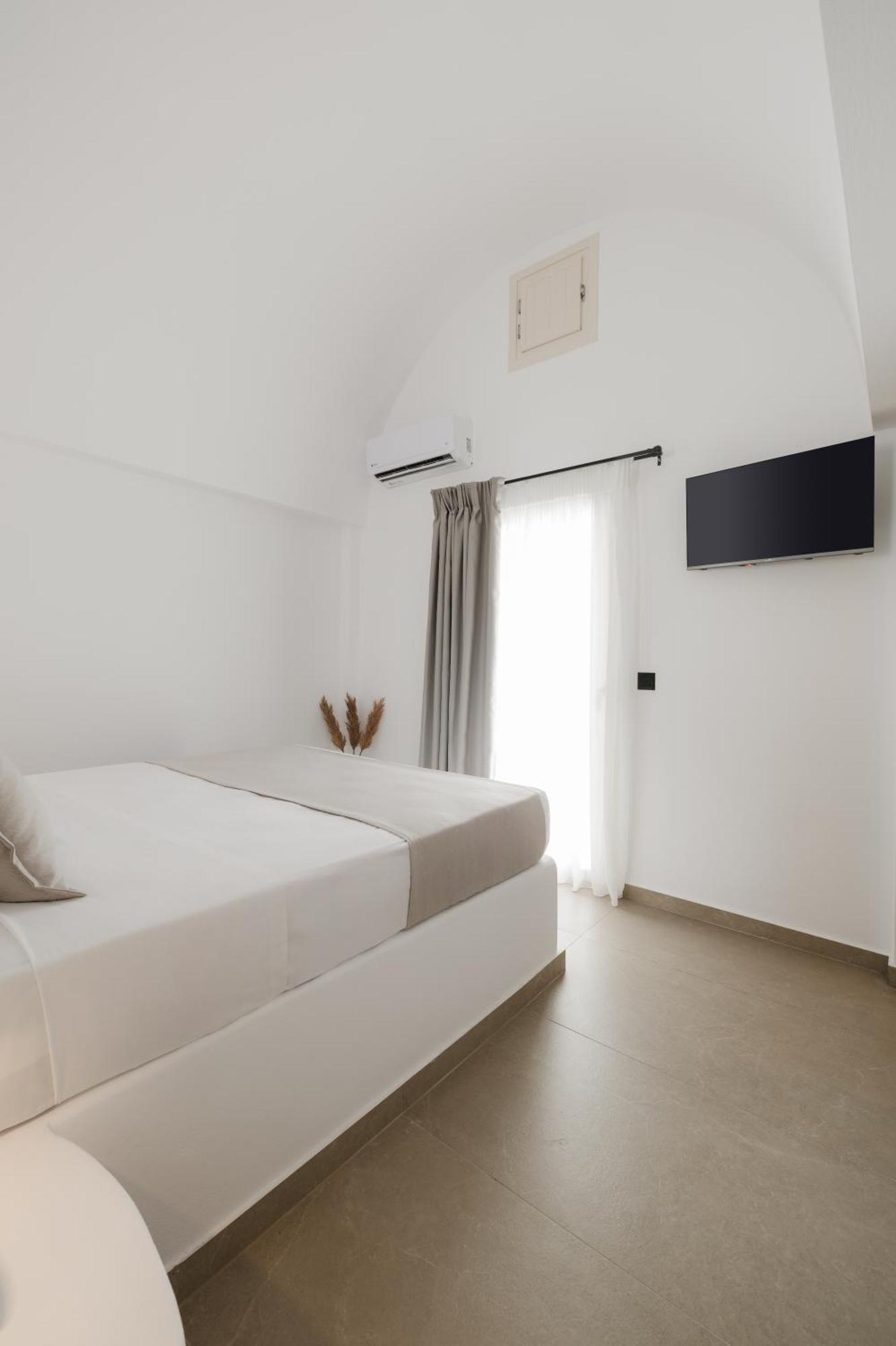 Commercio Santorini Apartment Emporio (Santorini)