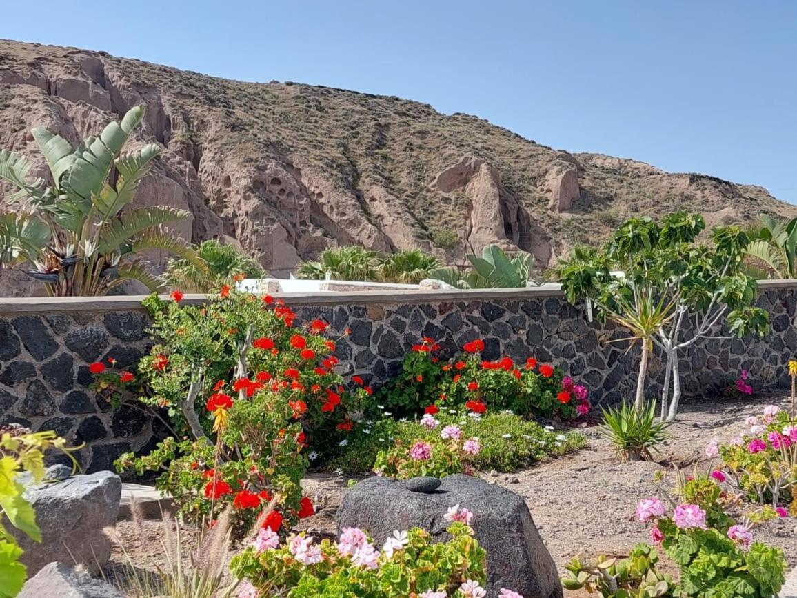 Scirocco Fira (Santorini)