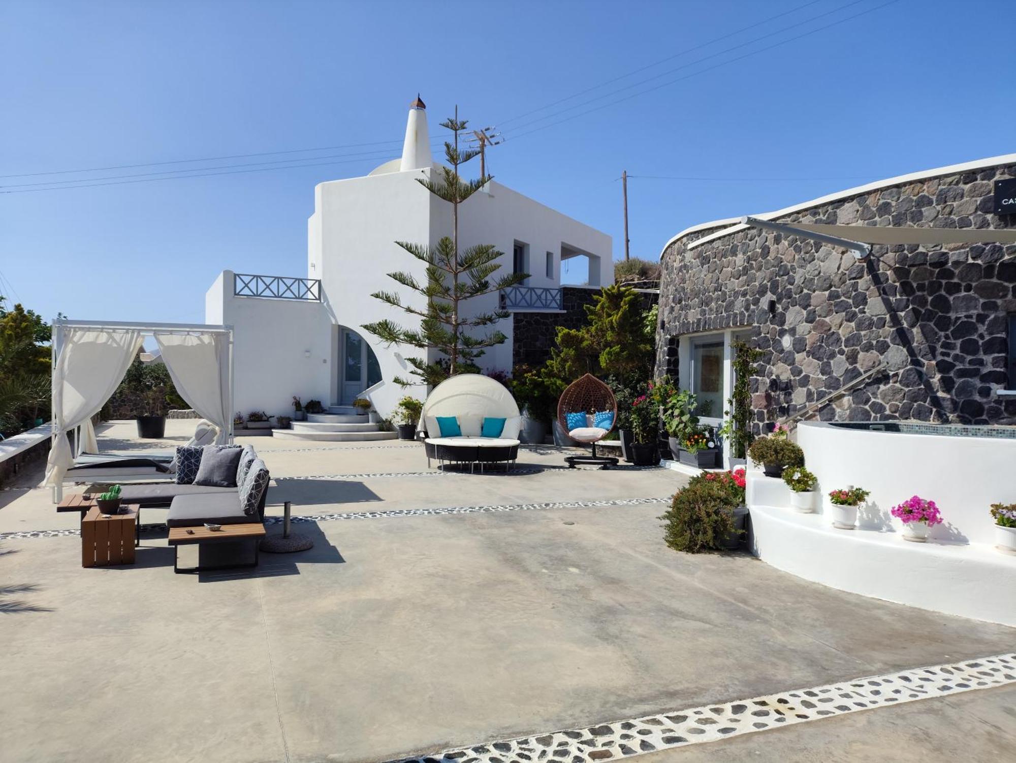 D' Amigos Superior Cave House With Outdoor Hottub Apartment Vourvoulos