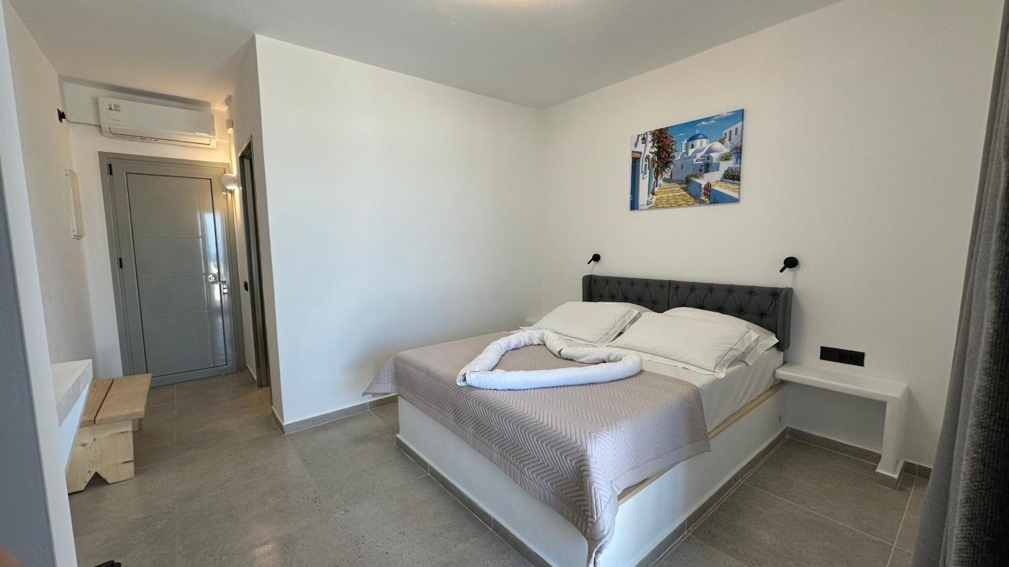 Hotel Lovely Hot-l 4*