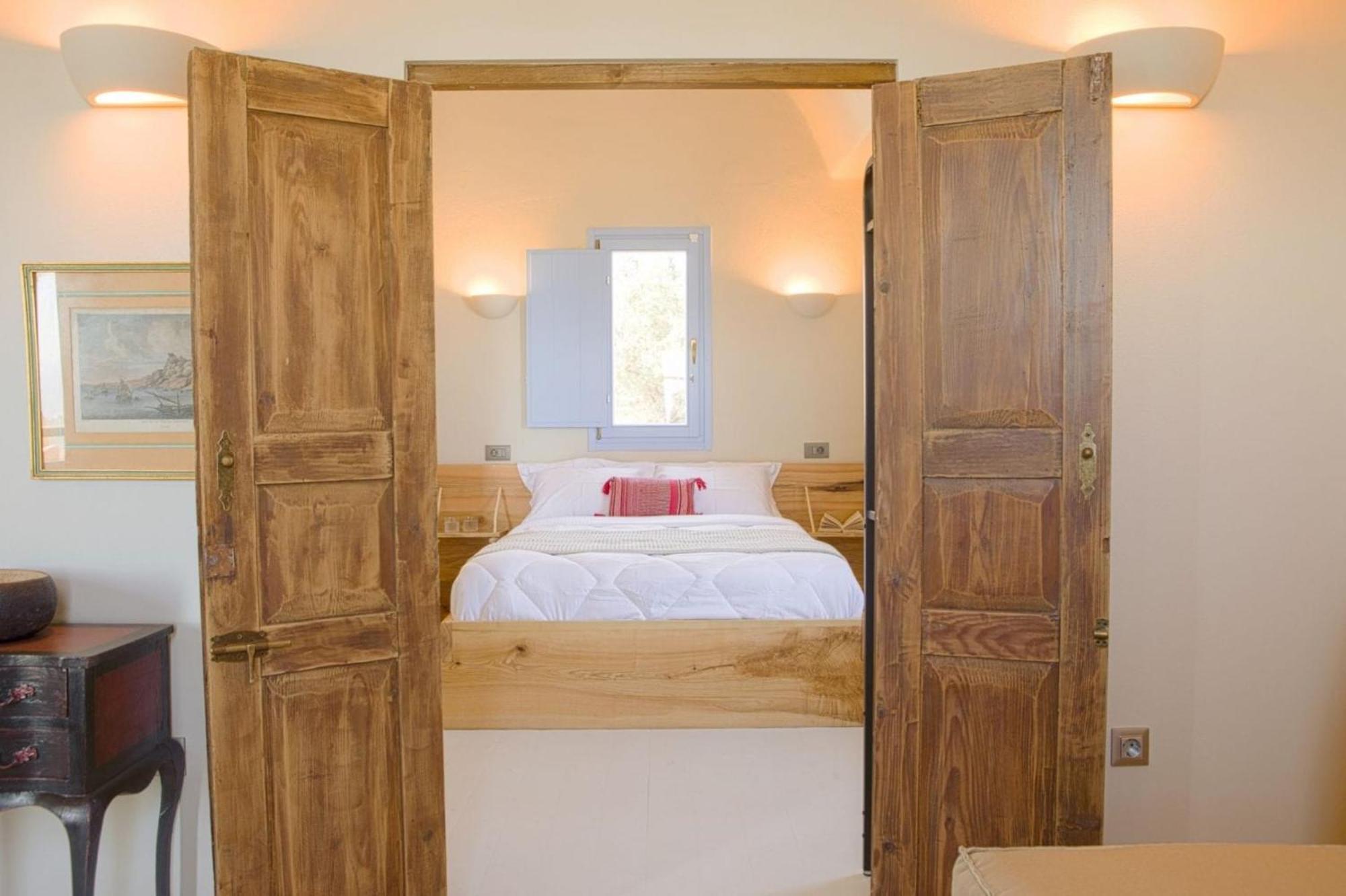Villa Exclusive Santorini 3 Bedroom Private Jetted Pool Sea Phenomenal Sunset View Finikia Oia (Santorini)