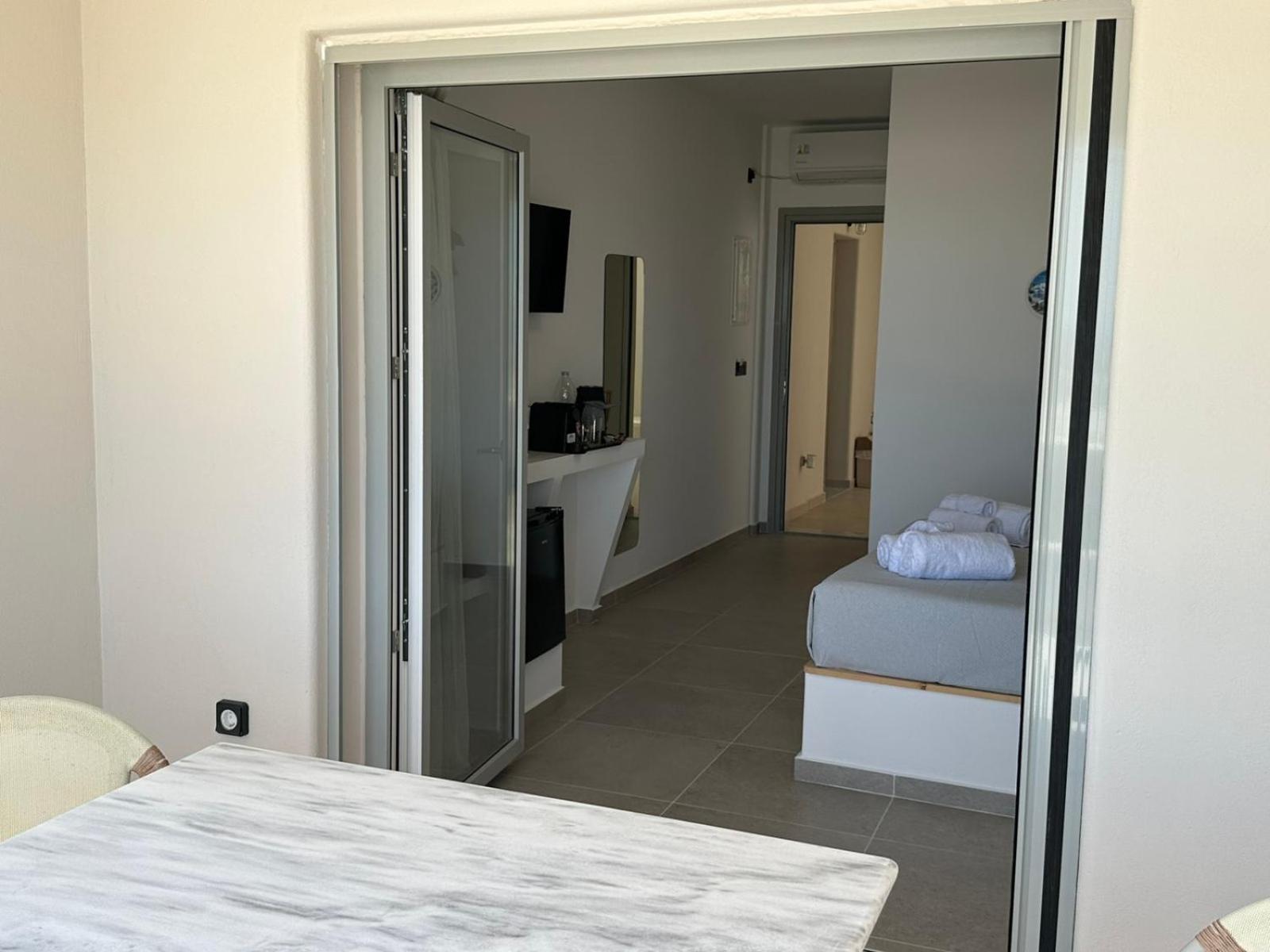 Hotel Lovely Hot-l 4*