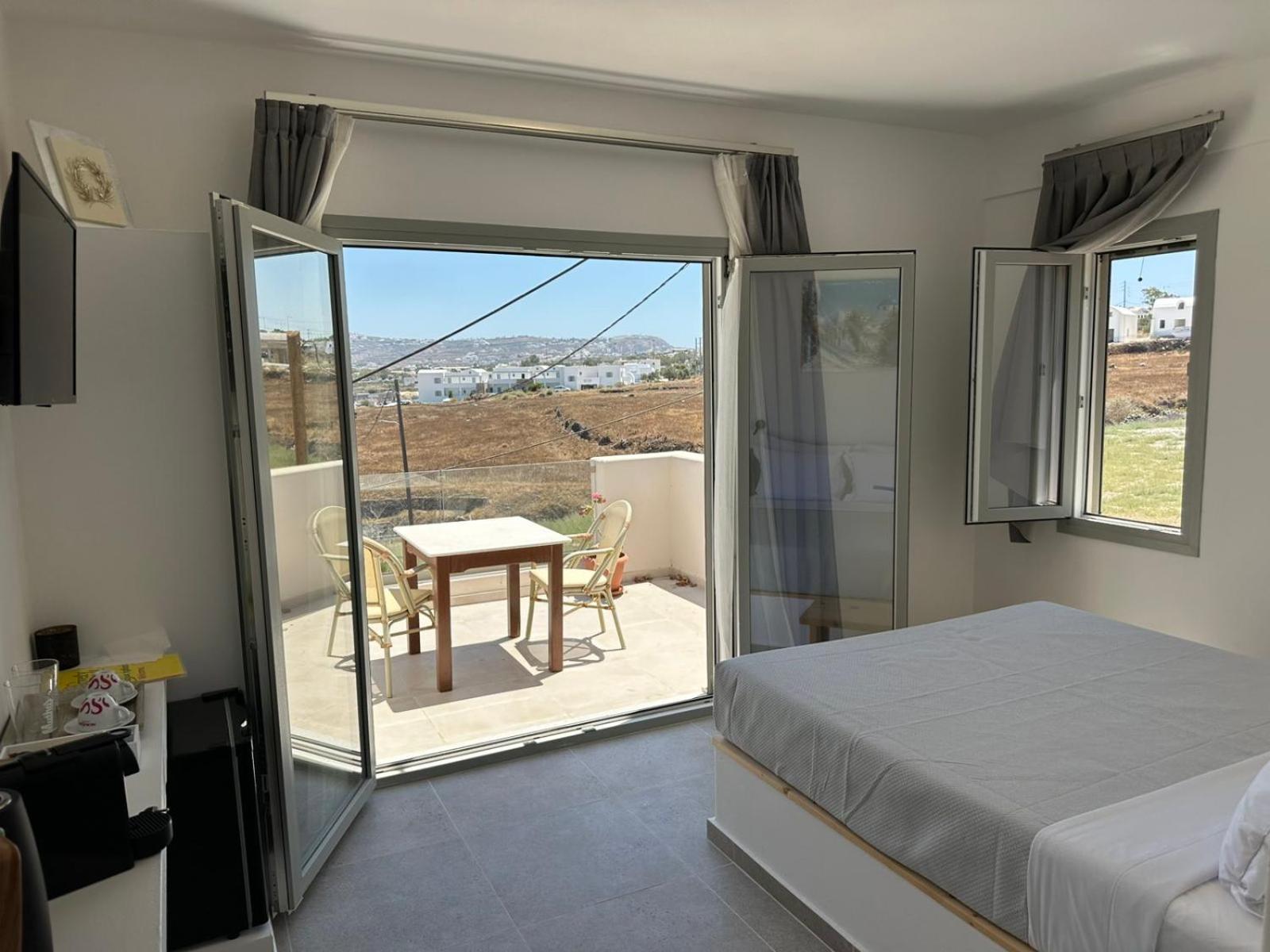 Lovely Hot-l Hotel 4*