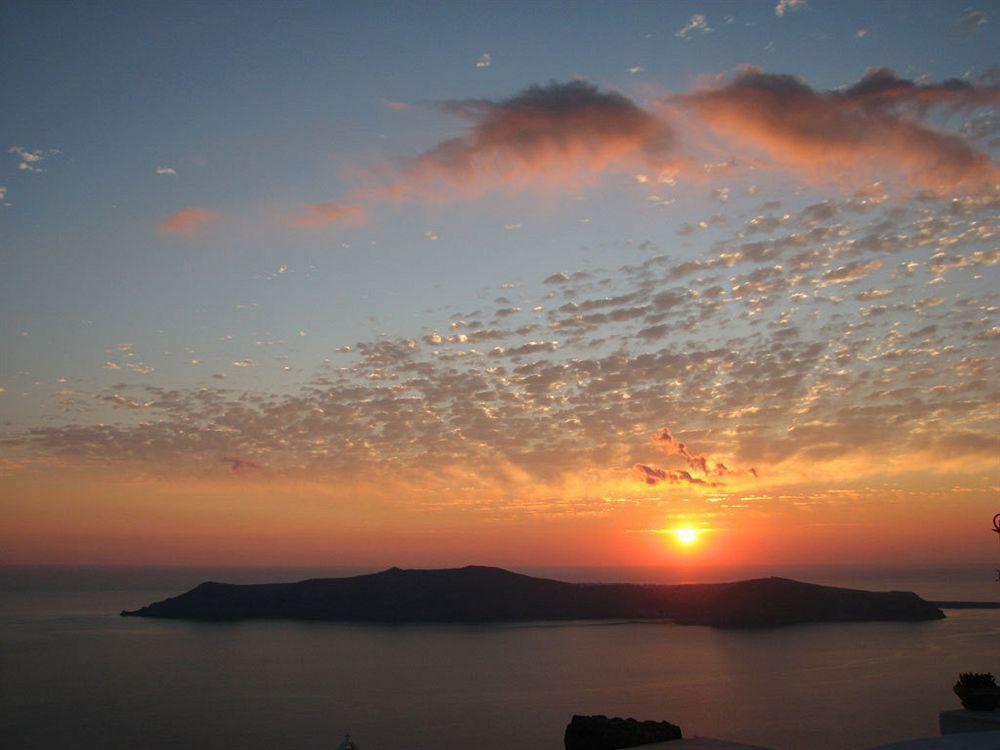 Irida - Santorini 4*