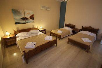 Hotel The Boathouse 3*