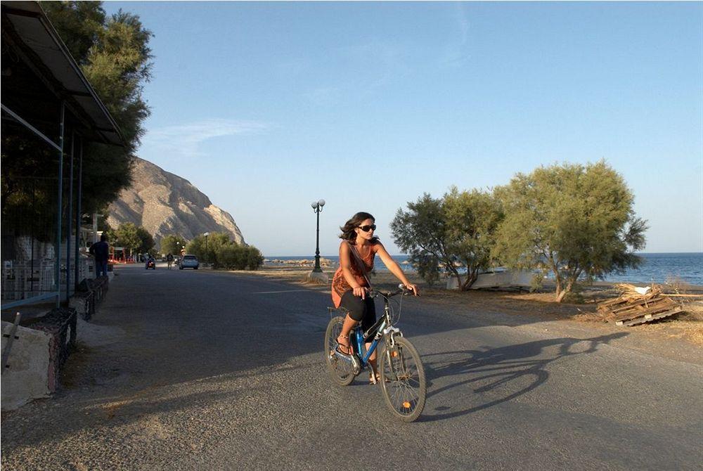 Valvis 2* Perissa (Santorini)