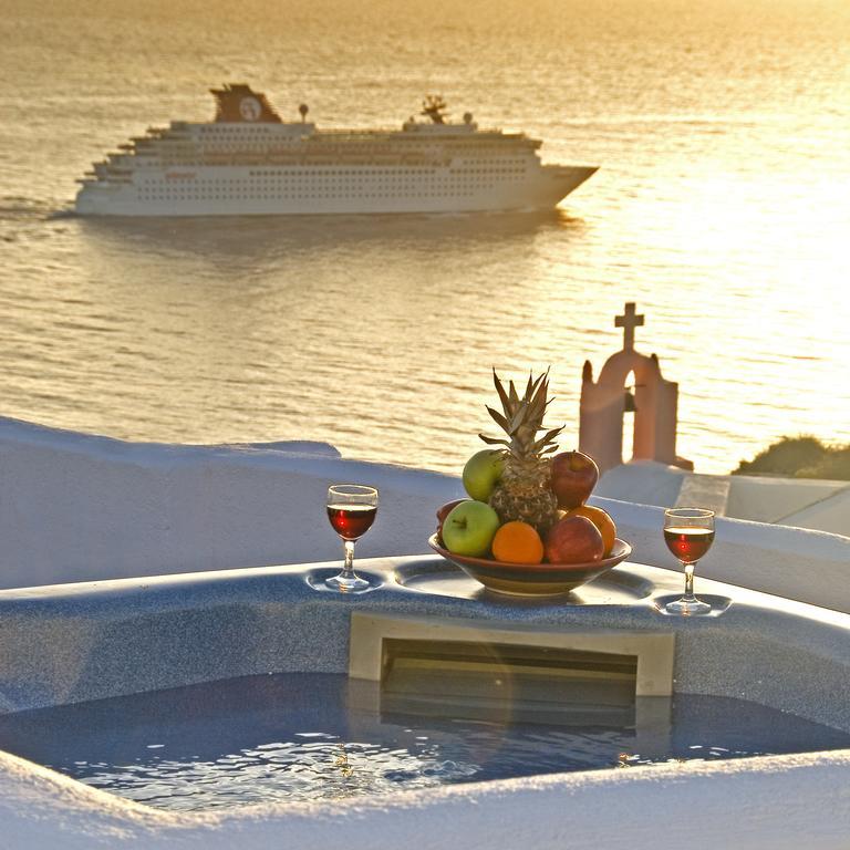 Marizan Caves & * Oia (Santorini)