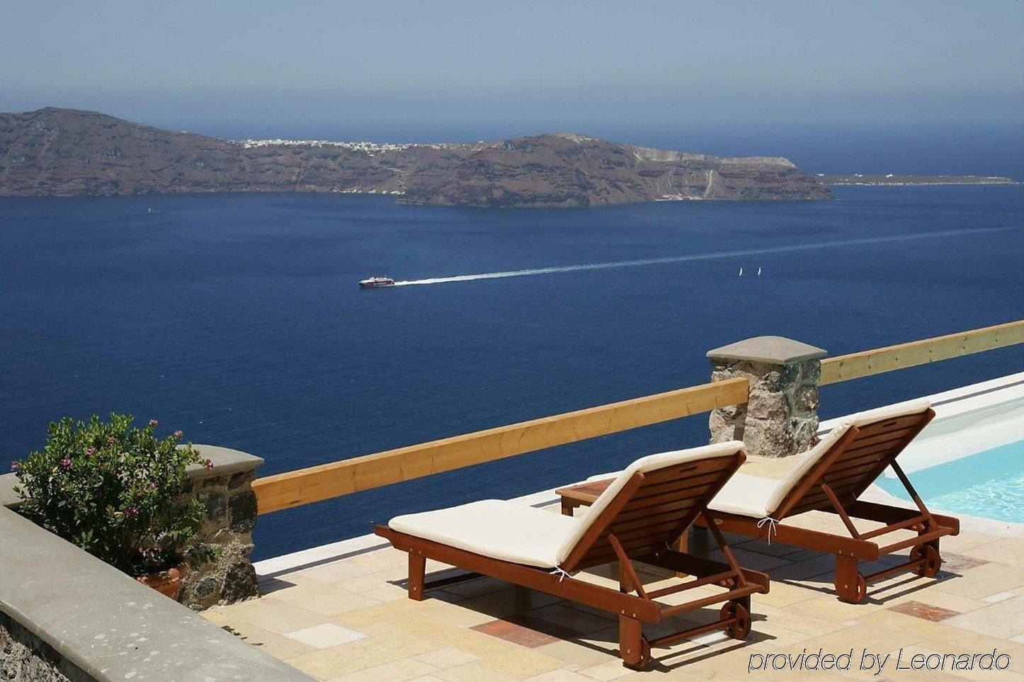 Tholos Hotel 4*