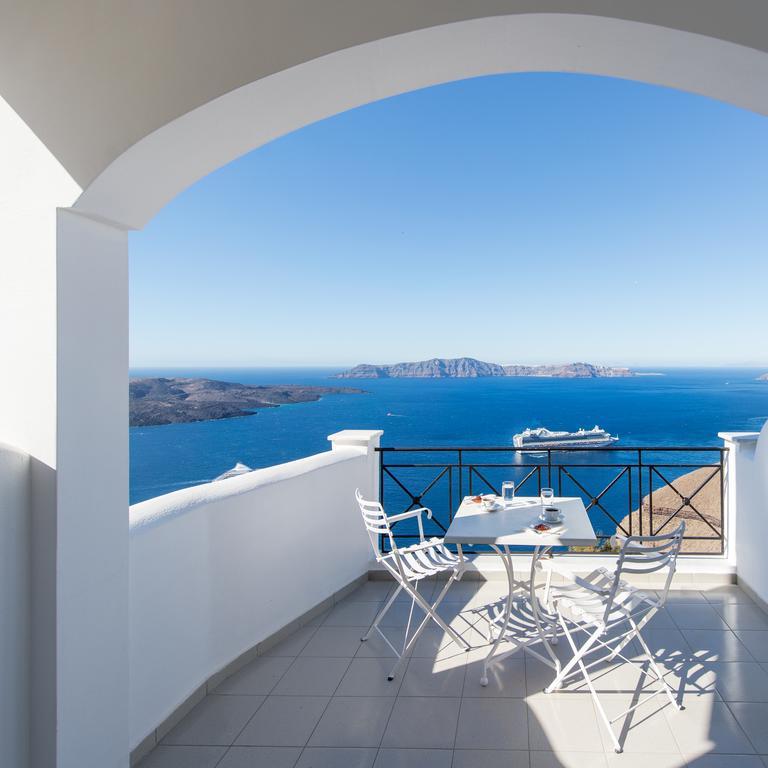 Renos Fira (Santorini)