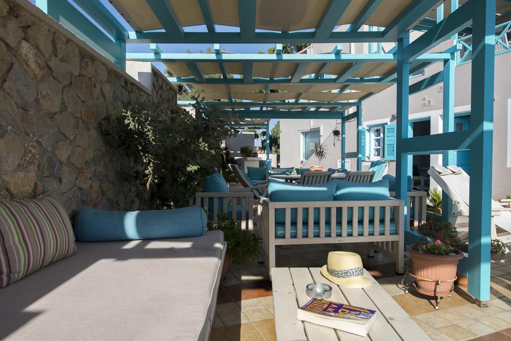 Rose 3* Fira (Santorini)
