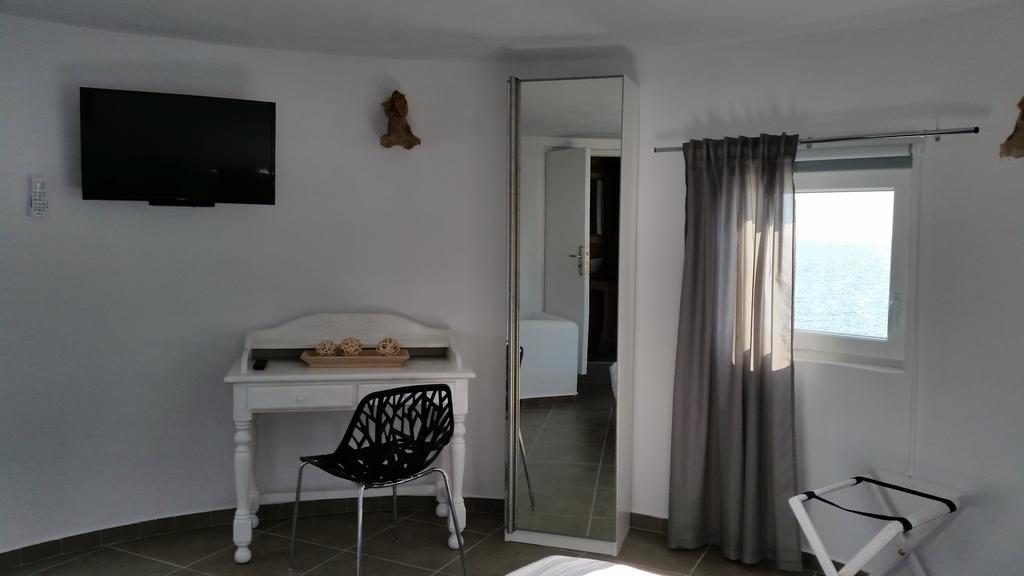 Abelomilos Exclusive Apartment Imerovigli (Santorini)